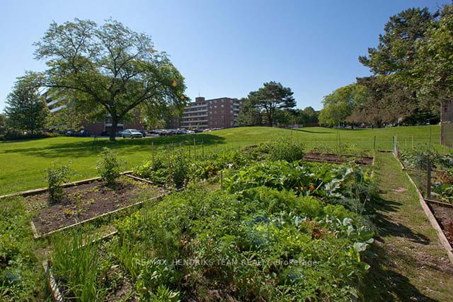 Photo 16 of Unit 403, 49 Leaside Drive, St. Catharines, Carlton/Bunting — HOMEH
