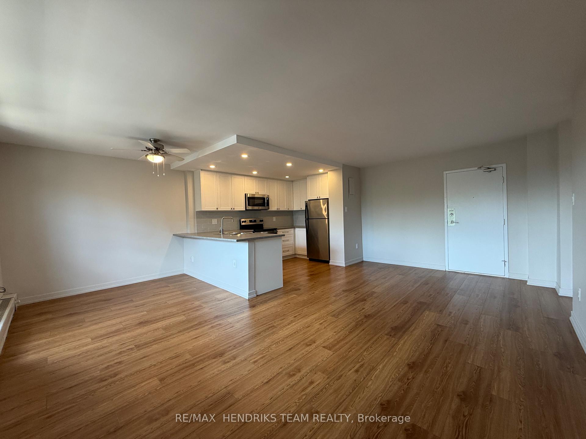 Photo 4 of Unit 314, 158 Fitch Street, Welland, Prince Charles — HOMEH