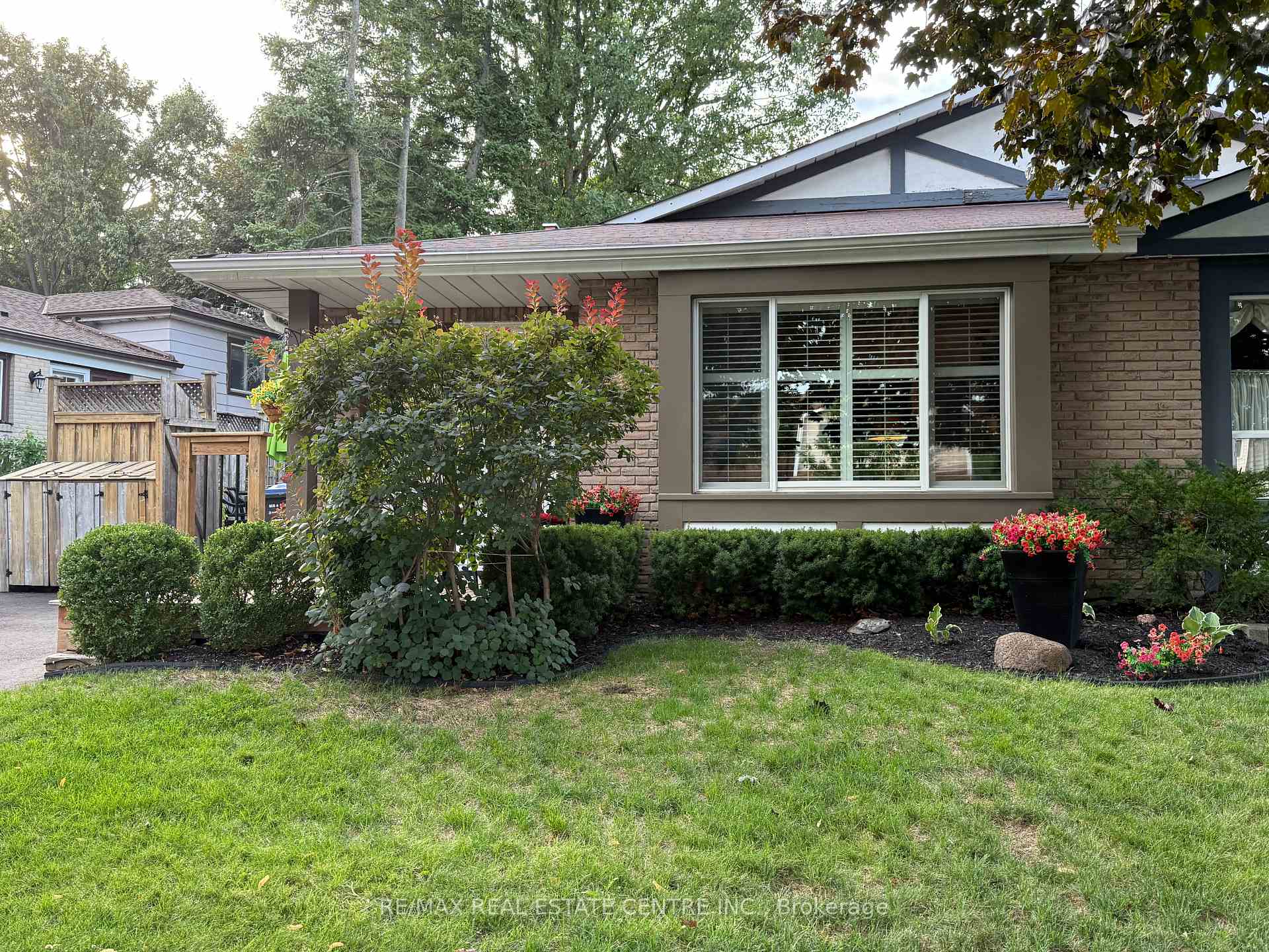 Photo 2 of 2311 Council Ring Road, Mississauga, Erin Mills — HOMEH