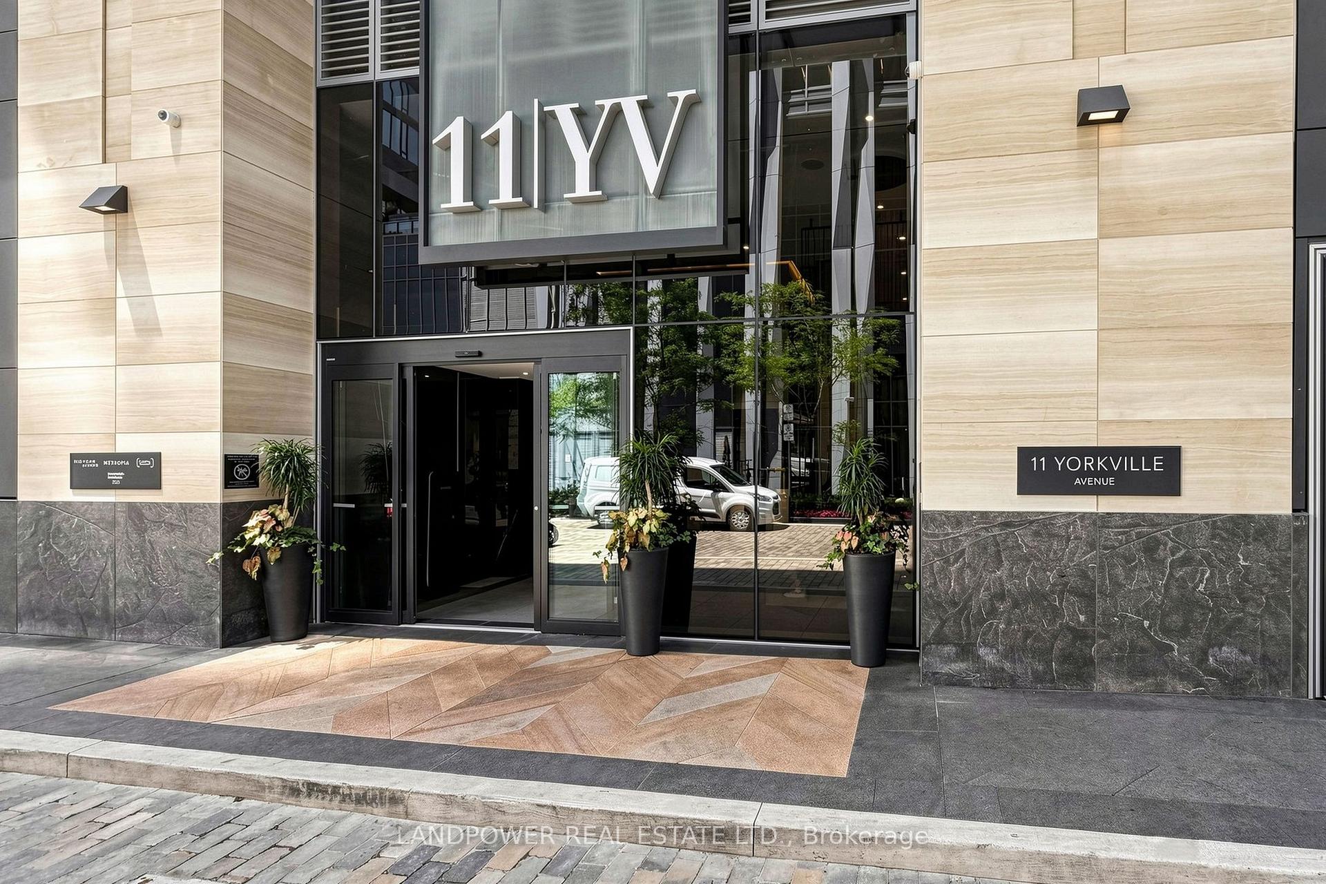 Front of Unit 1307, 11 Yorkville Avenue