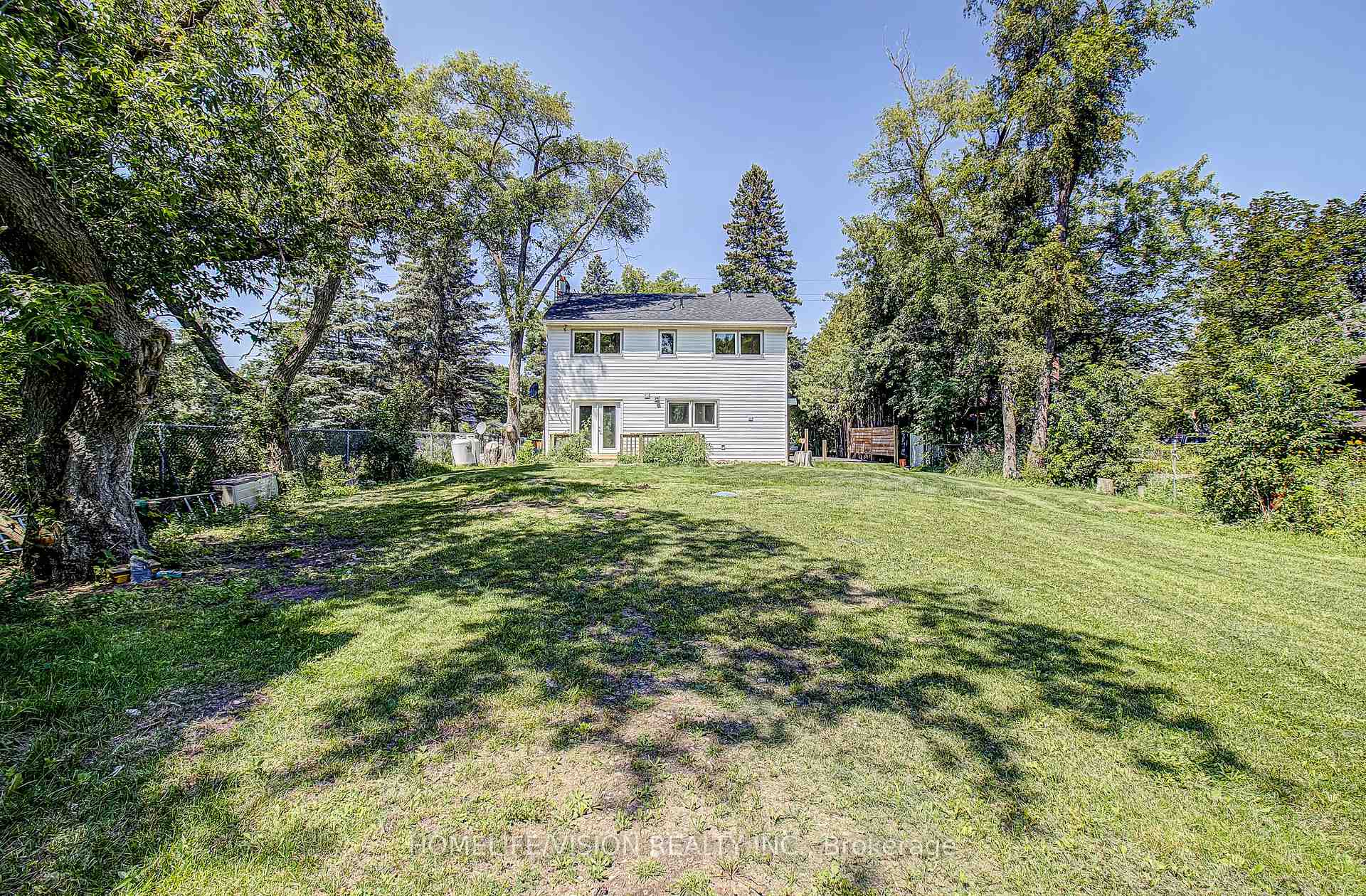 Photo 2 of 245 Regional 8 Road, Uxbridge, Rural Uxbridge — HOMEH