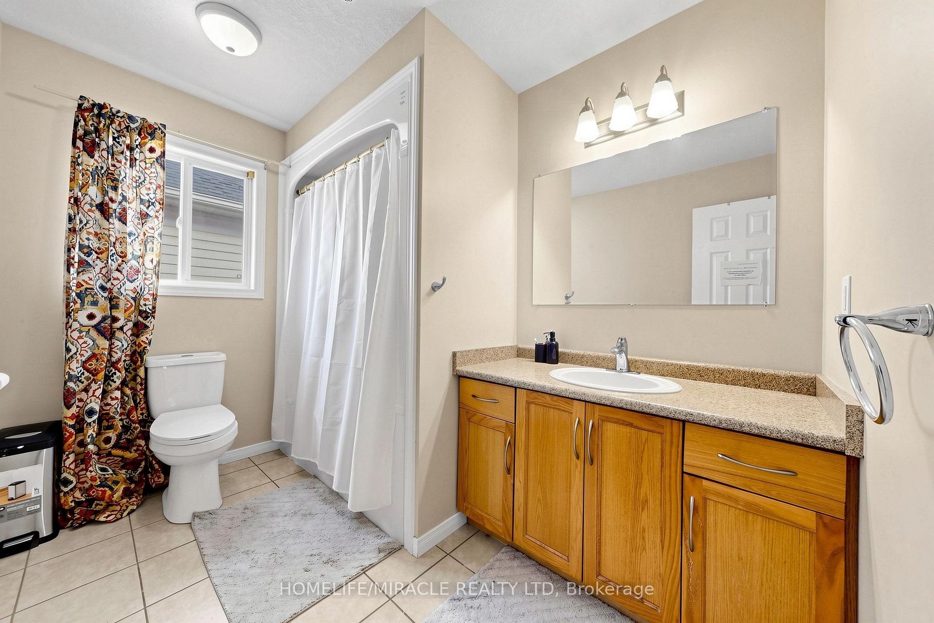 Photo 35 of 378 Mountain Laurel Crescent, Kitchener, Larentian West — HOMEH