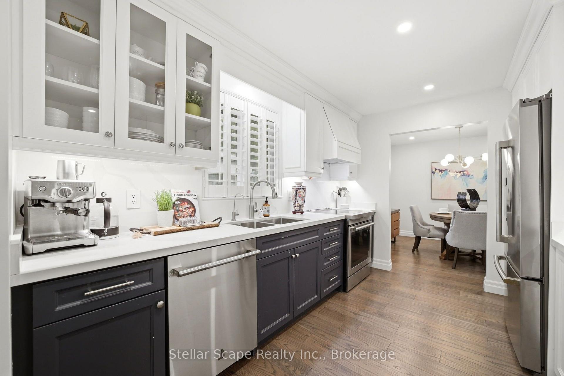 Photo 11 of 1218 Oxlow Drive, Oakville, College Park — HOMEH
