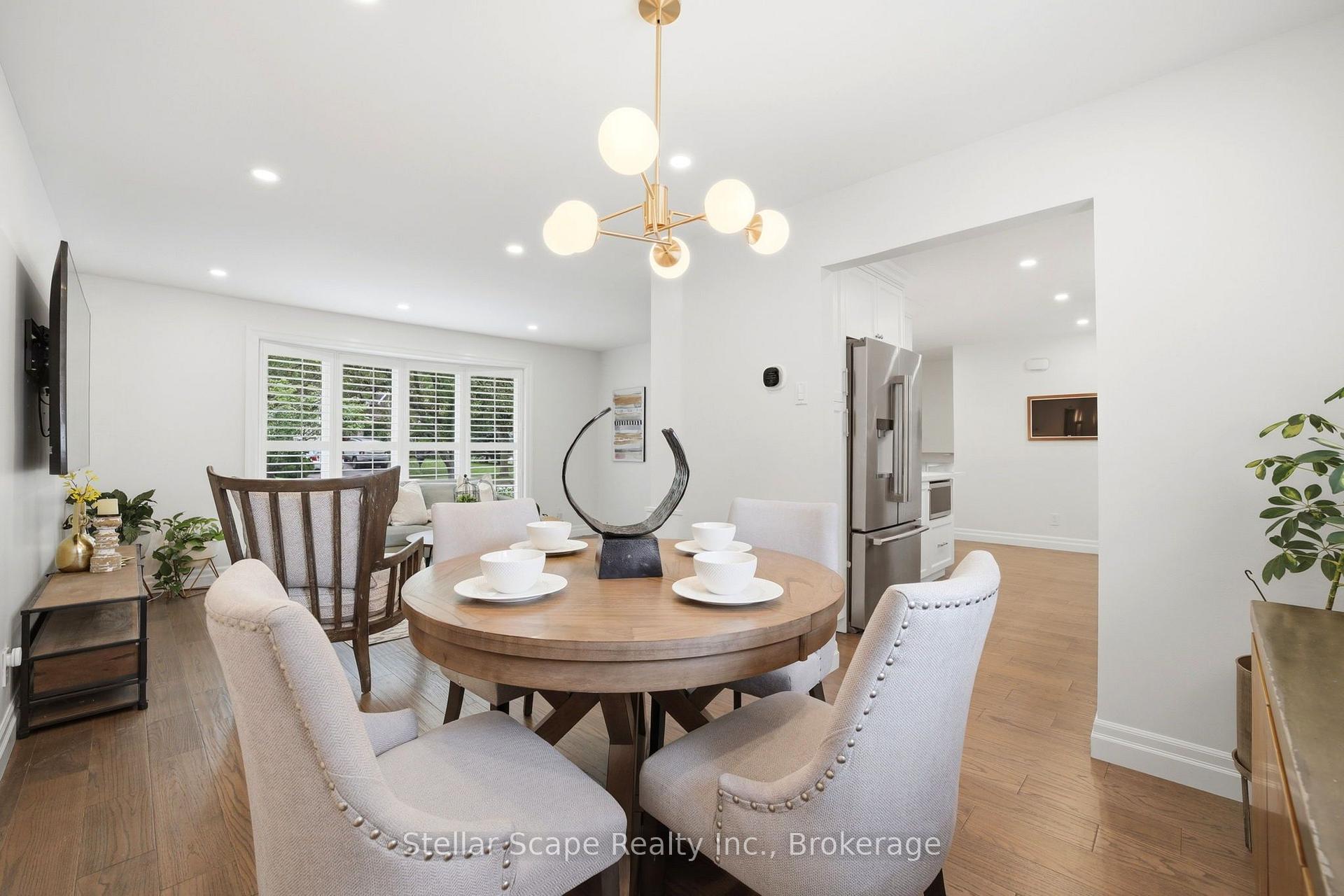 Photo 15 of 1218 Oxlow Drive, Oakville, College Park — HOMEH