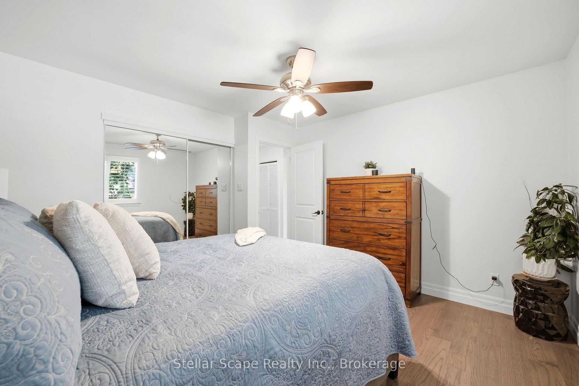 Photo 20 of 1218 Oxlow Drive, Oakville, College Park — HOMEH