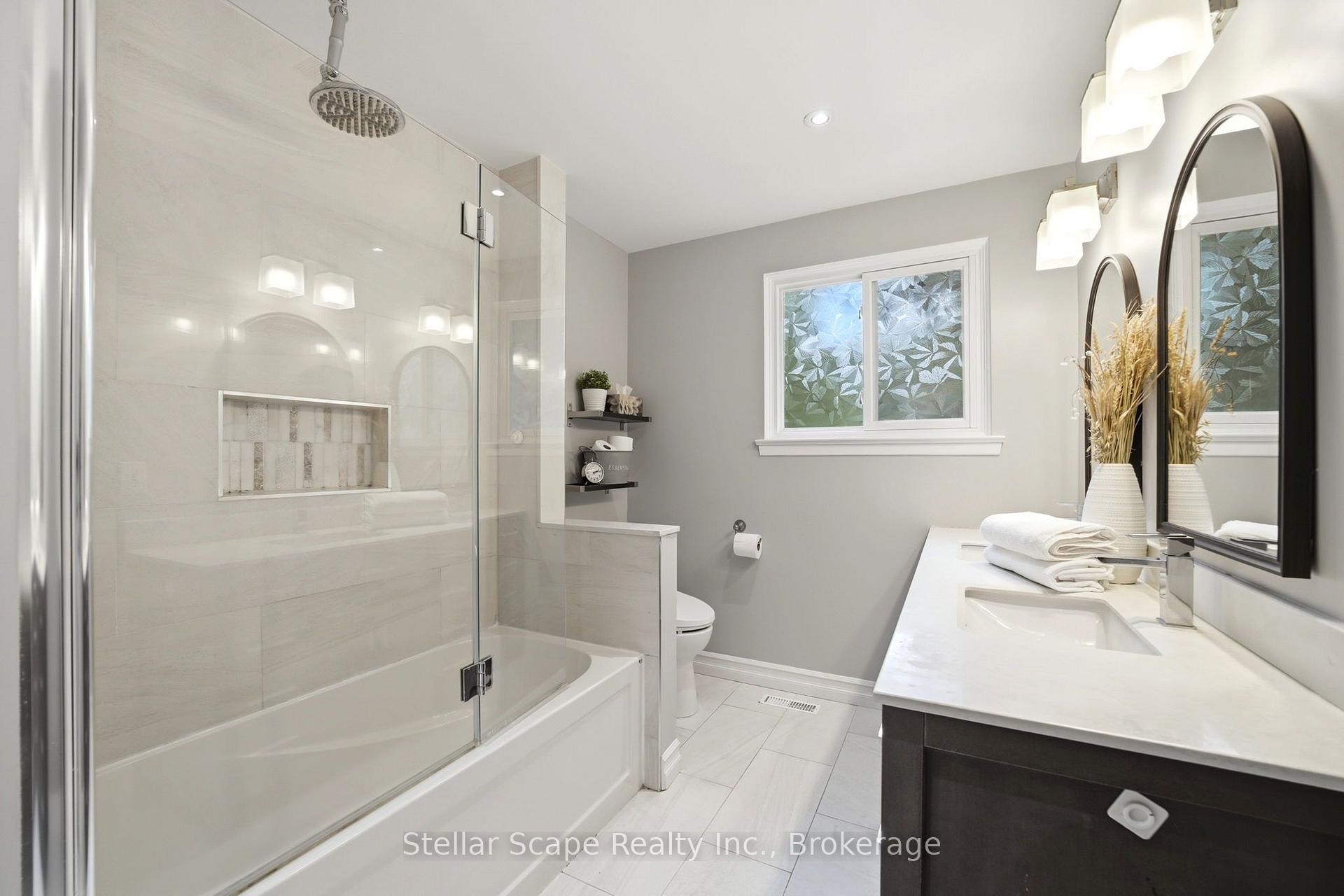Photo 22 of 1218 Oxlow Drive, Oakville, College Park — HOMEH