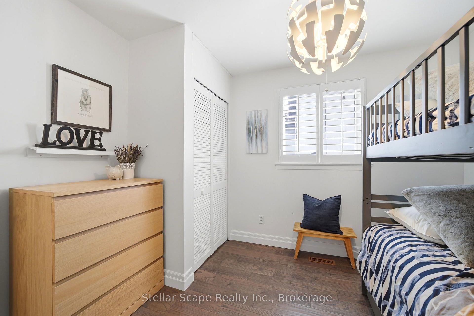 Photo 25 of 1218 Oxlow Drive, Oakville, College Park — HOMEH