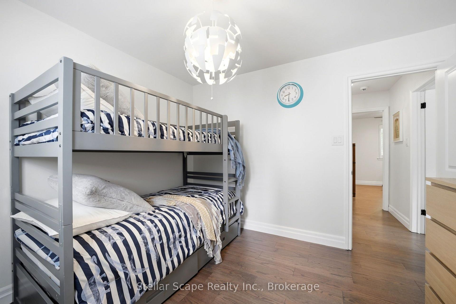 Photo 26 of 1218 Oxlow Drive, Oakville, College Park — HOMEH