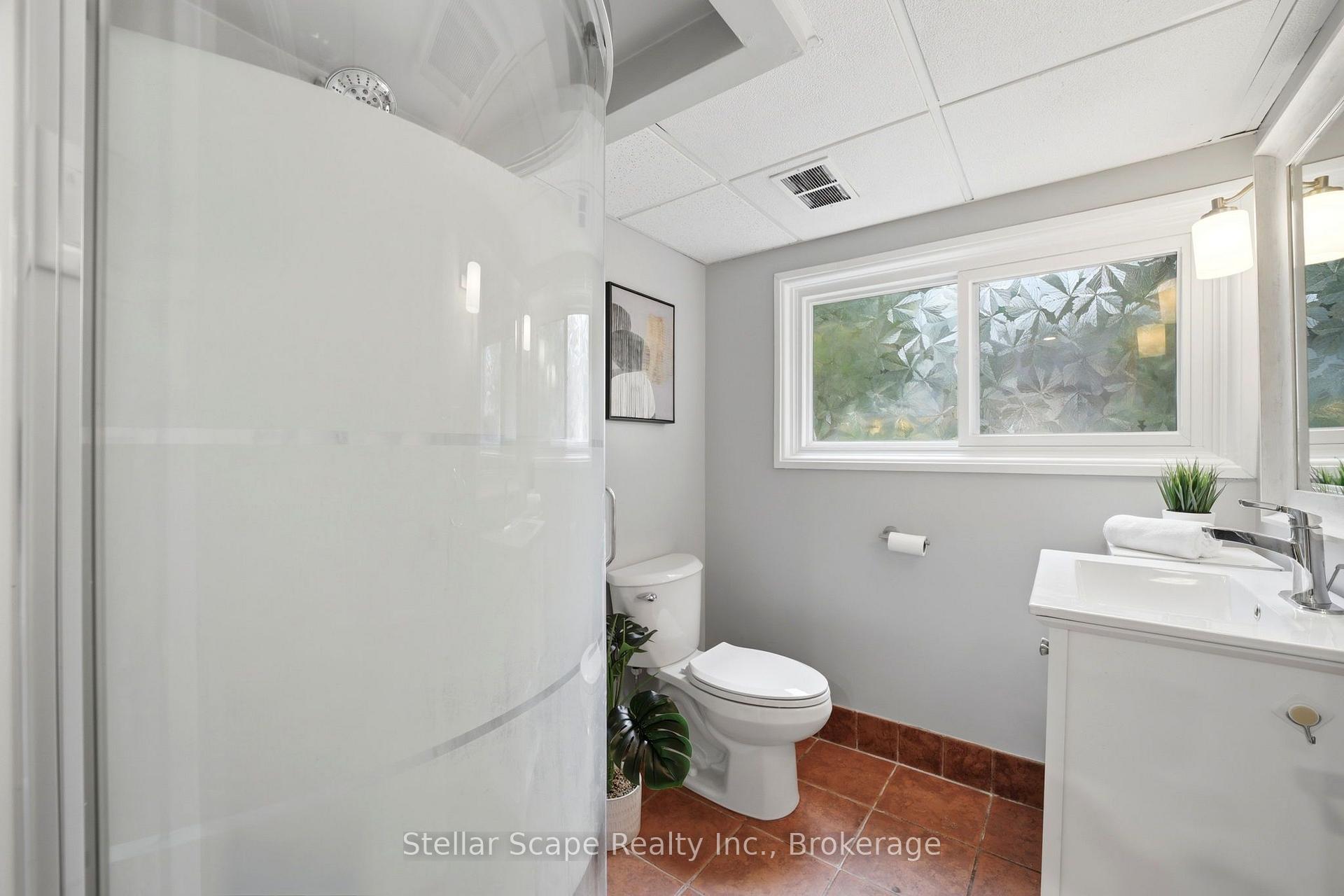 Photo 36 of 1218 Oxlow Drive, Oakville, College Park — HOMEH