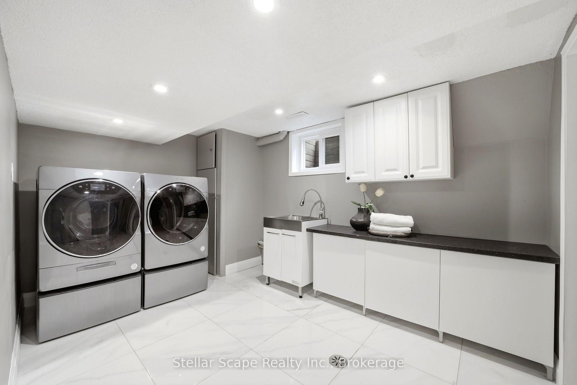 Photo 37 of 1218 Oxlow Drive, Oakville, College Park — HOMEH
