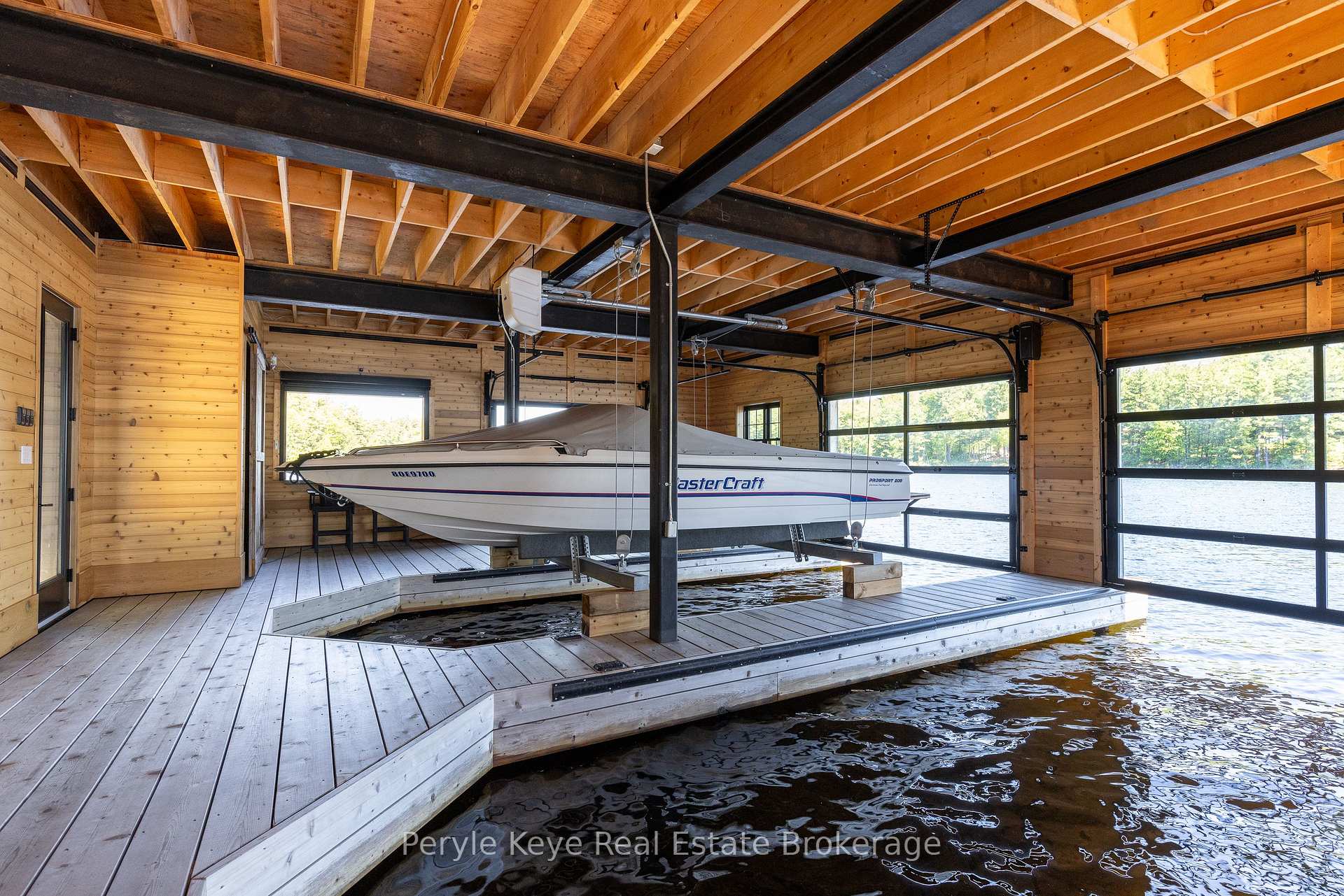 Photo 12 of 22-26 Taylor Island, Gravenhurst, Muskoka (S) — HOMEH
