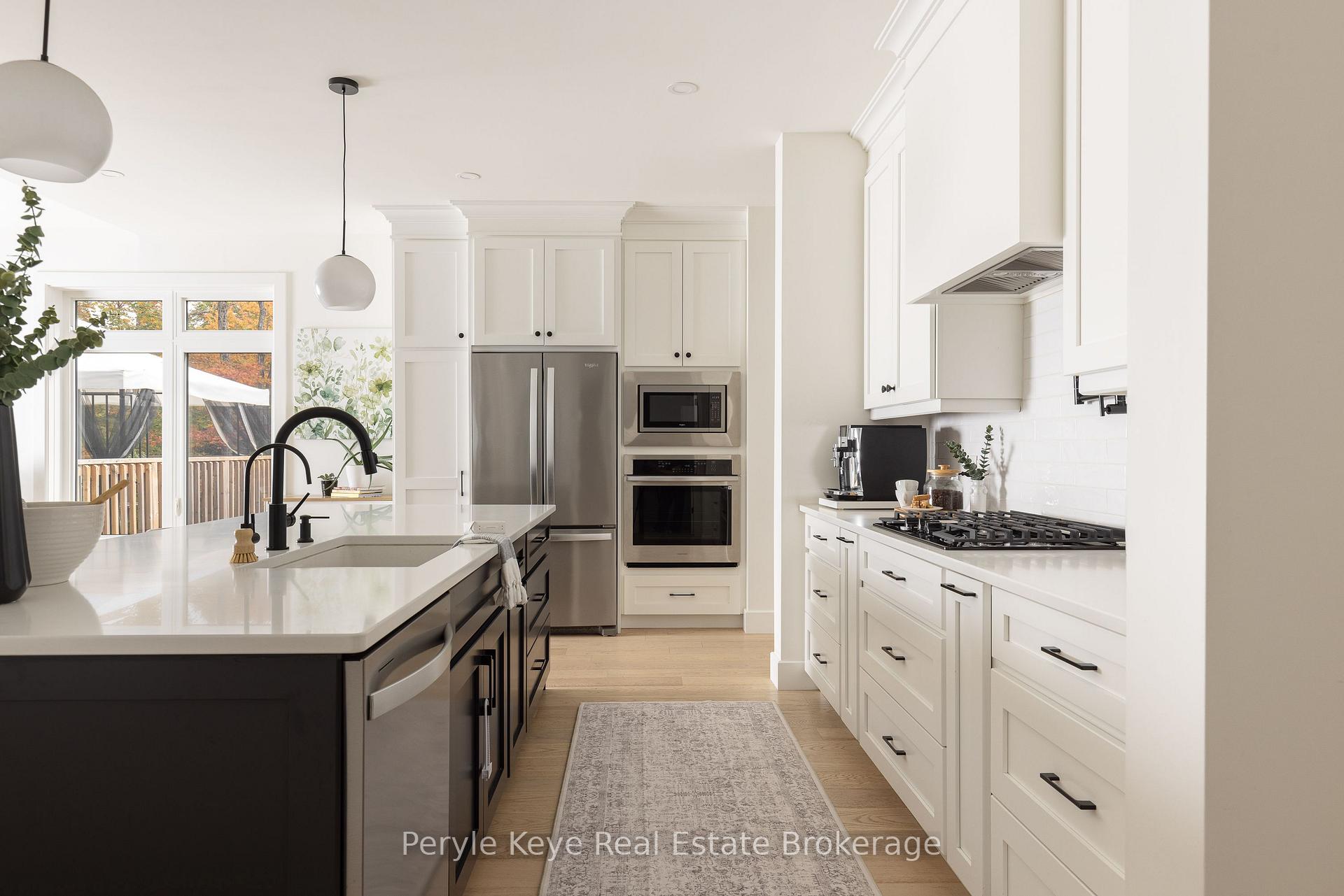 Photo 2 of 103 Granite Drive, Huntsville, Chaffey — HOMEH