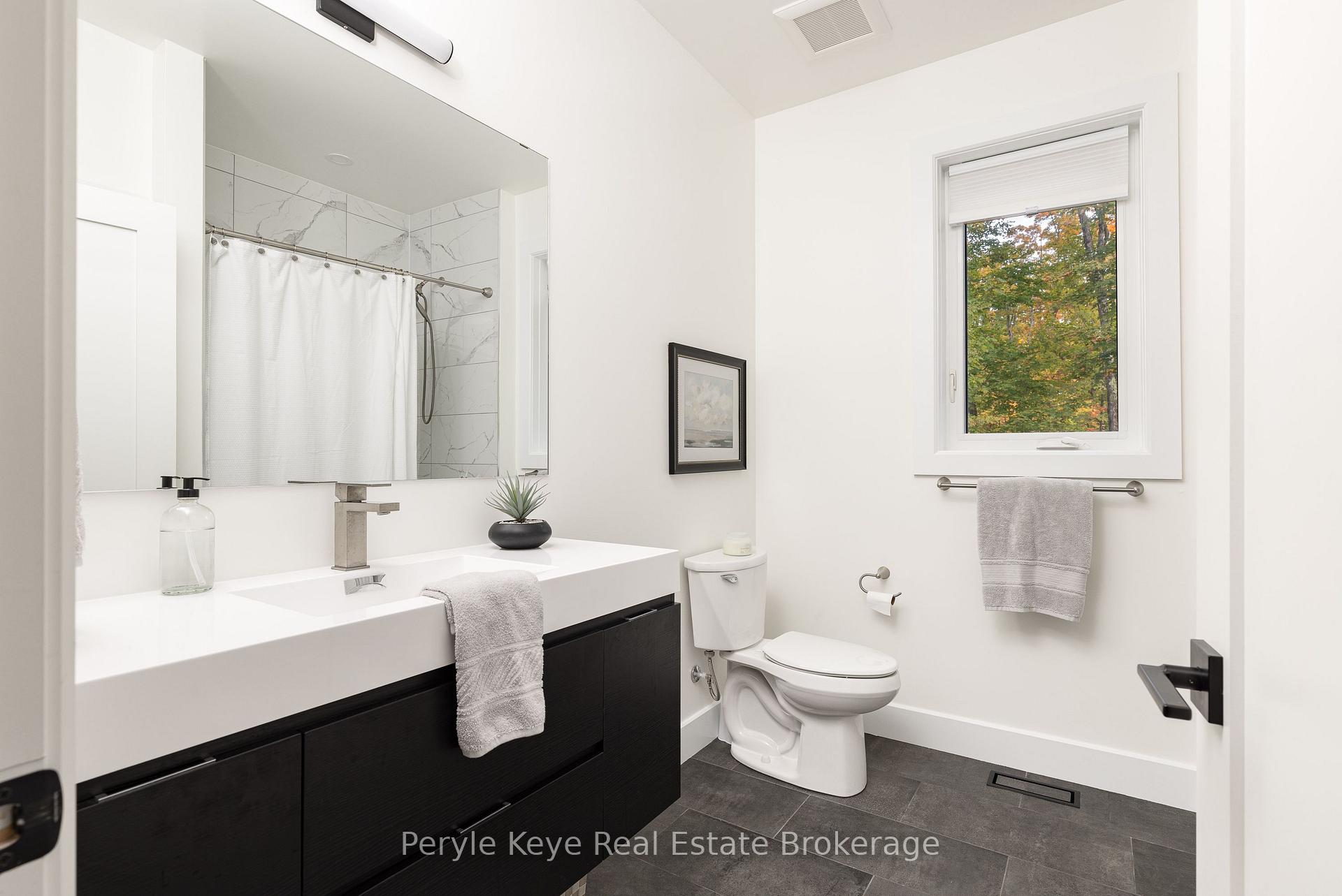 Photo 32 of 103 Granite Drive, Huntsville, Chaffey — HOMEH