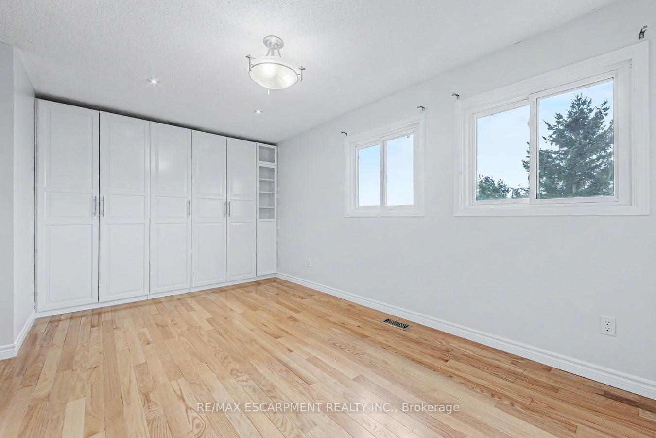 Photo 16 of 2790 Huntingdon Trail, Oakville, Clearview — HOMEH
