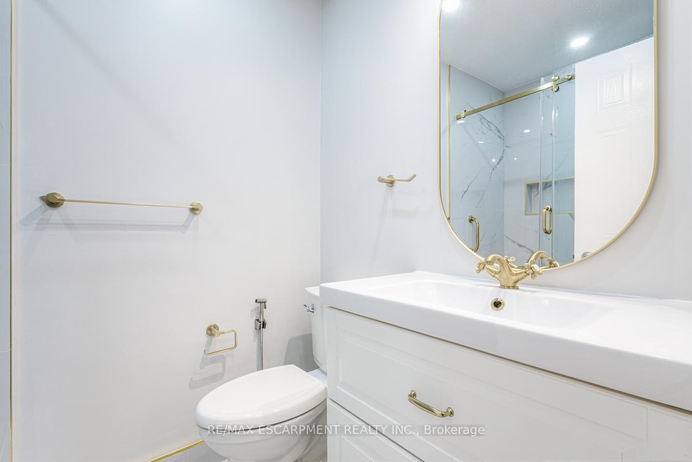 Photo 23 of 2790 Huntingdon Trail, Oakville, Clearview — HOMEH