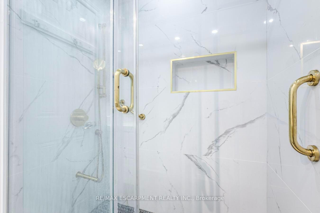 Photo 24 of 2790 Huntingdon Trail, Oakville, Clearview — HOMEH