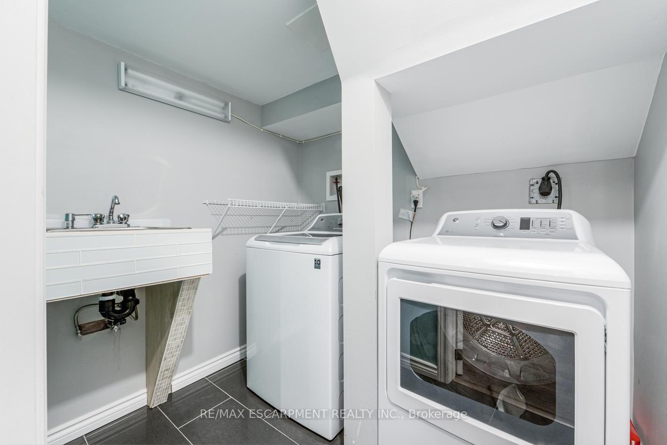 Photo 29 of 2790 Huntingdon Trail, Oakville, Clearview — HOMEH