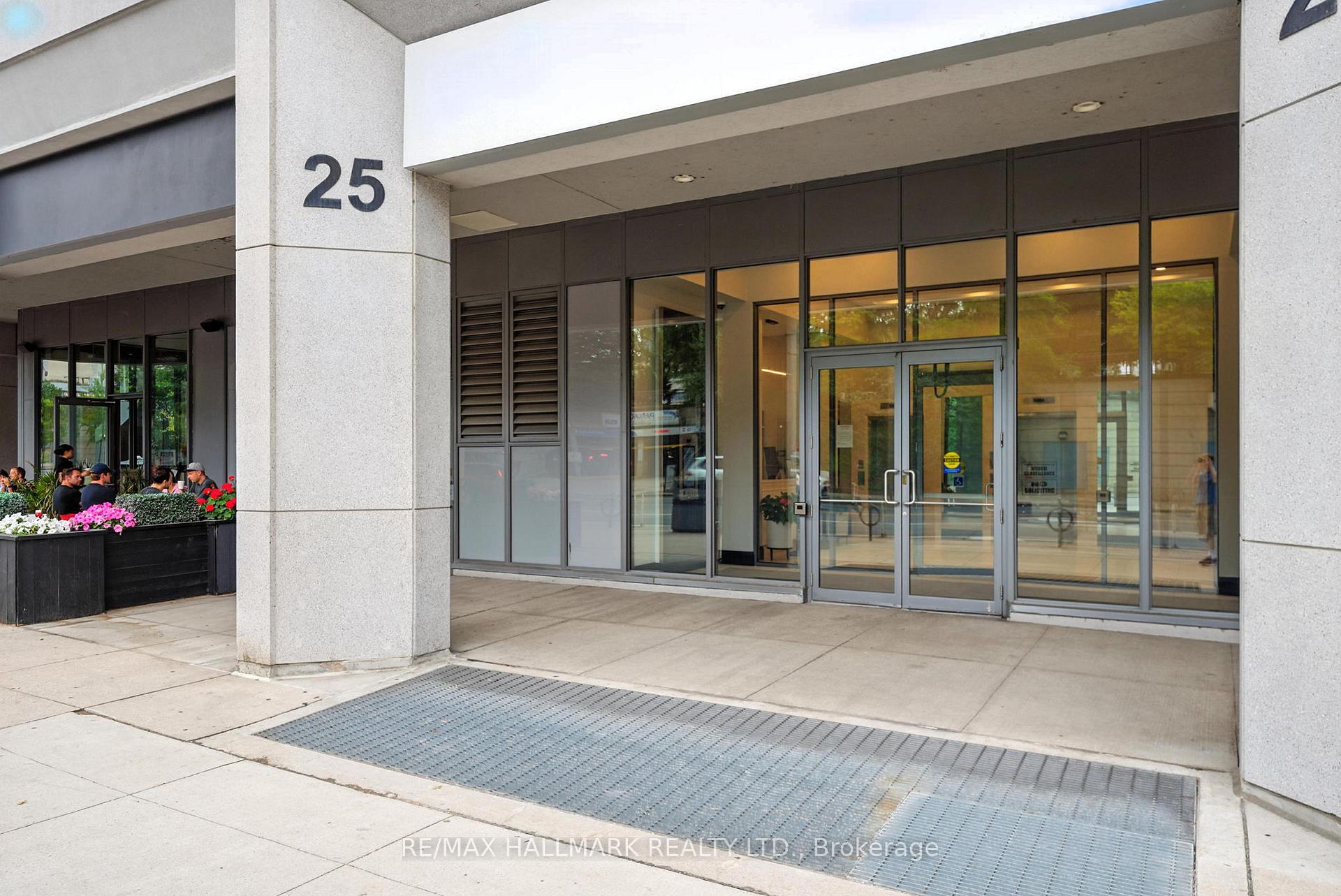 Photo 4 of Unit 301, 25 Lower Simcoe Street, Toronto, Waterfront Communities — HOMEH