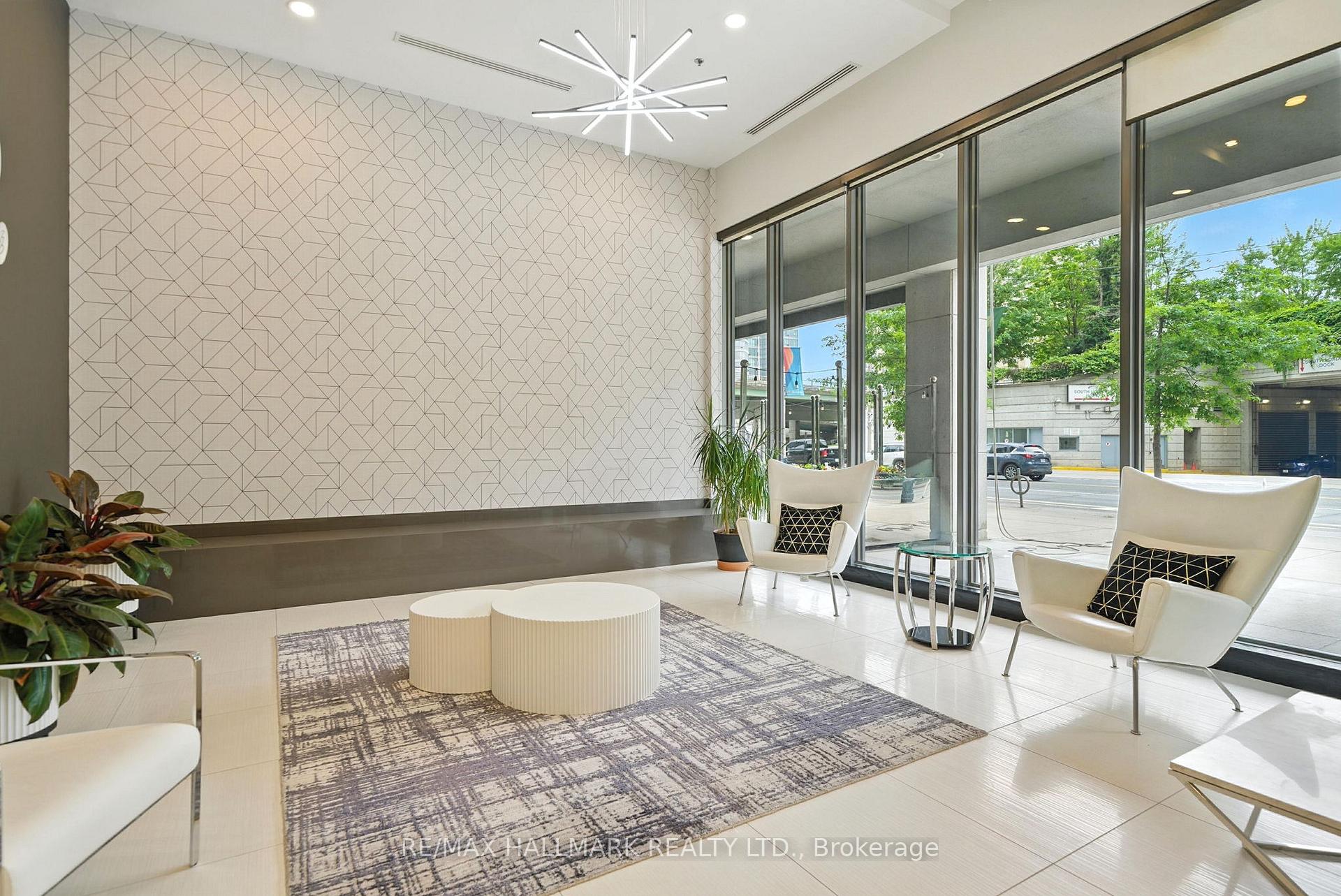 Photo 8 of Unit 301, 25 Lower Simcoe Street, Toronto, Waterfront Communities — HOMEH