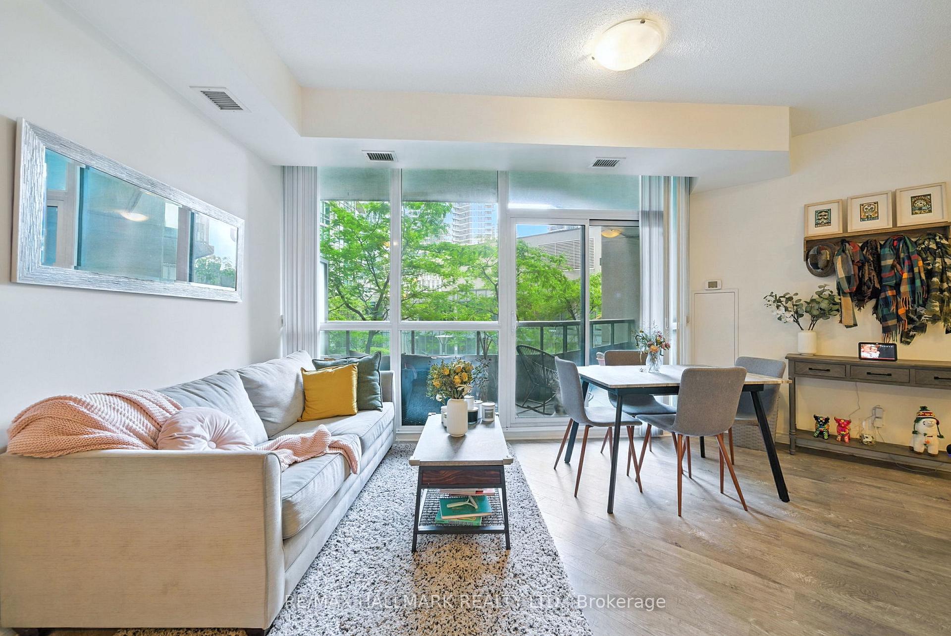 Photo 15 of Unit 301, 25 Lower Simcoe Street, Toronto, Waterfront Communities — HOMEH