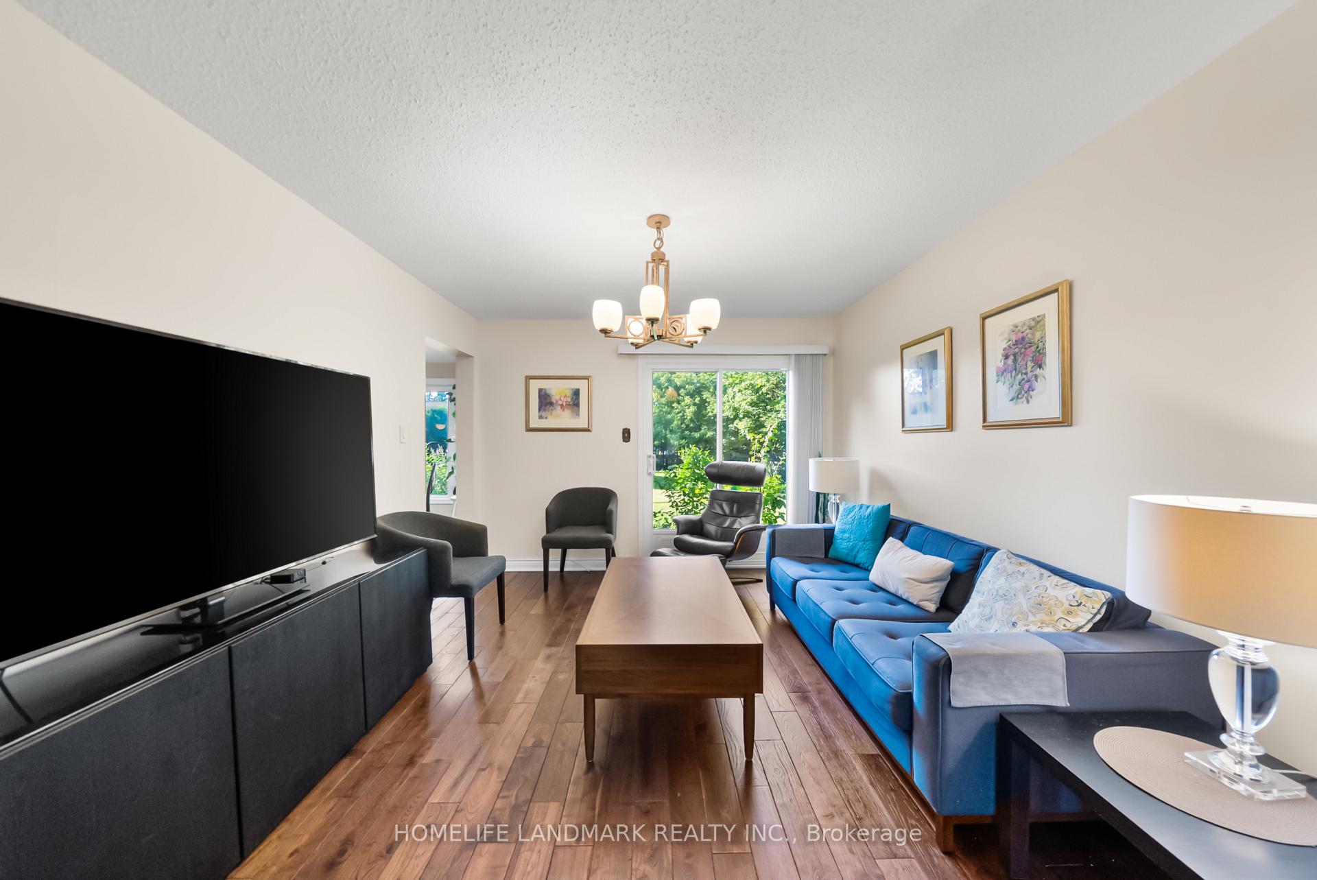 Photo 10 of 148 Burton Grove, King, King City — HOMEH