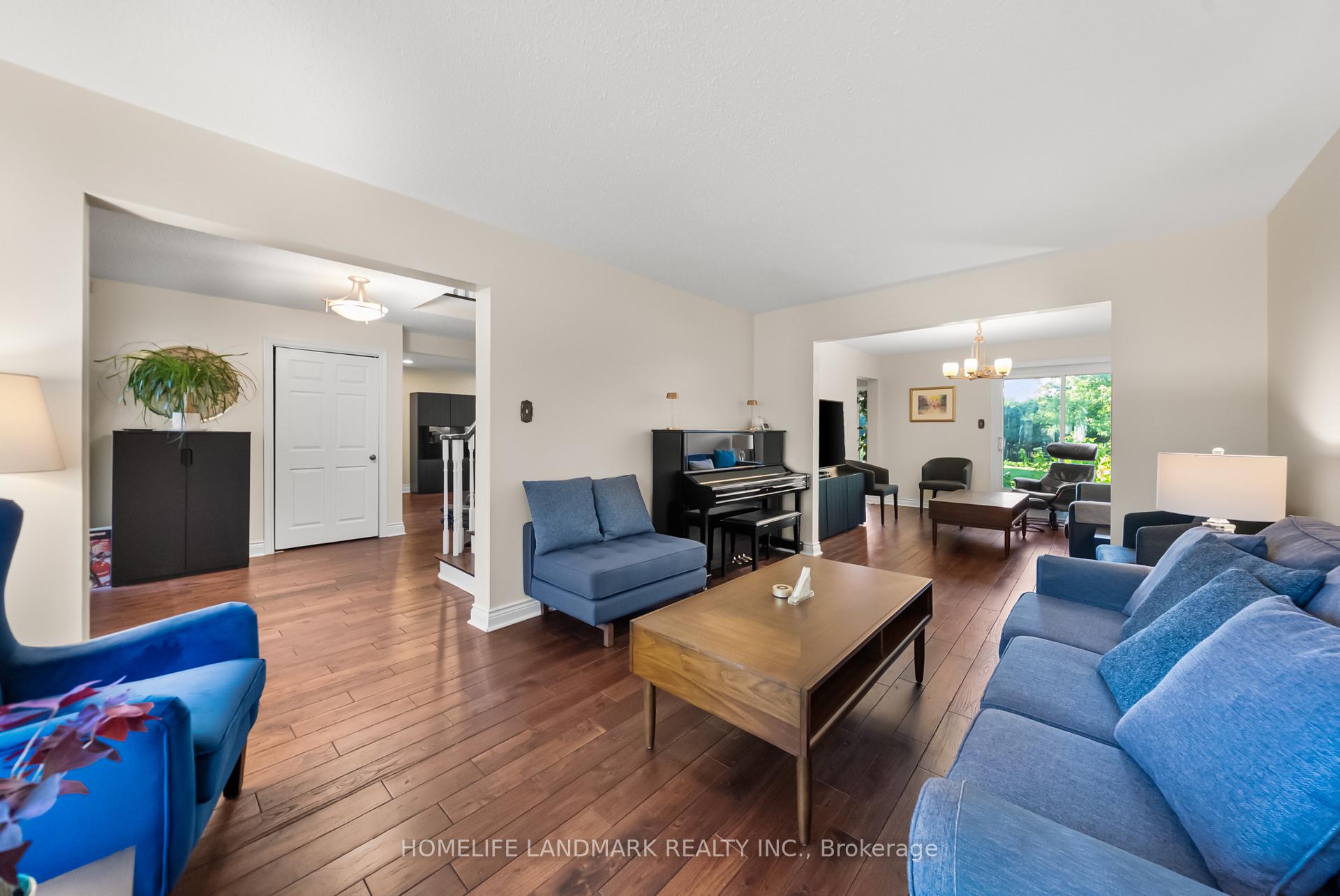 Photo 5 of 148 Burton Grove, King, King City — HOMEH