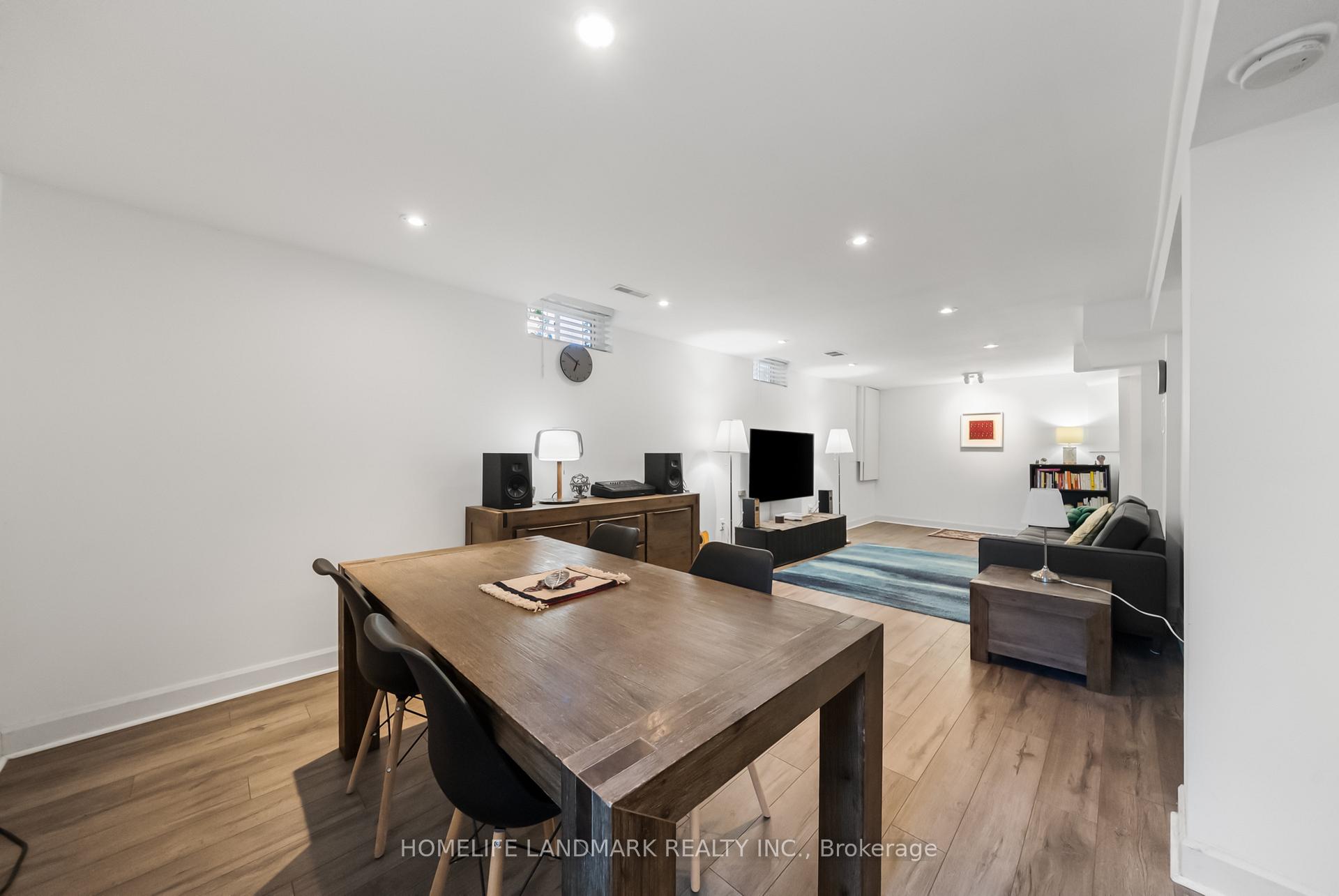 Photo 44 of 148 Burton Grove, King, King City — HOMEH