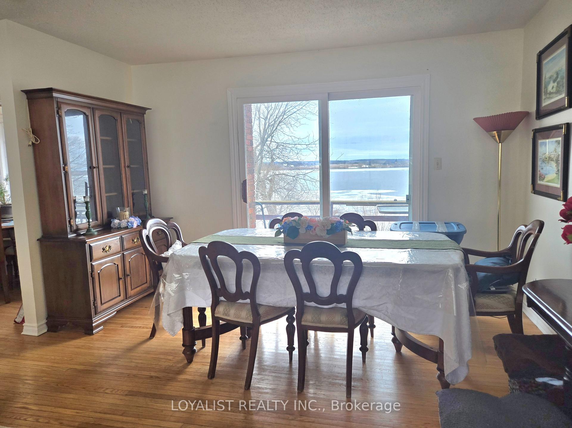 Photo 4 of 25 Redner Lane, Prince Edward County, Ameliasburg Ward — HOMEH
