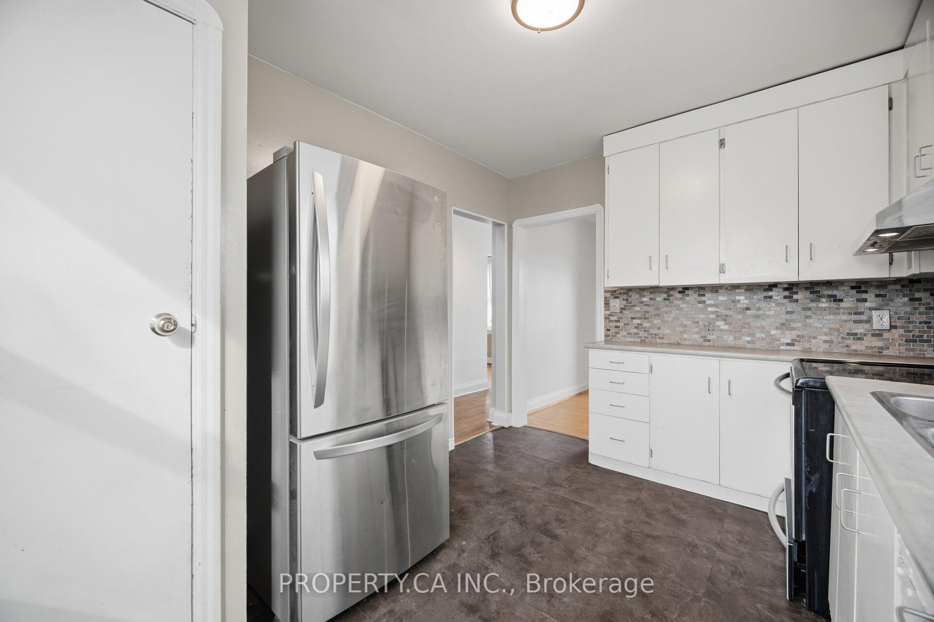Photo 8 of 109 Pleasant Avenue, North York, Newtonbrook West — HOMEH