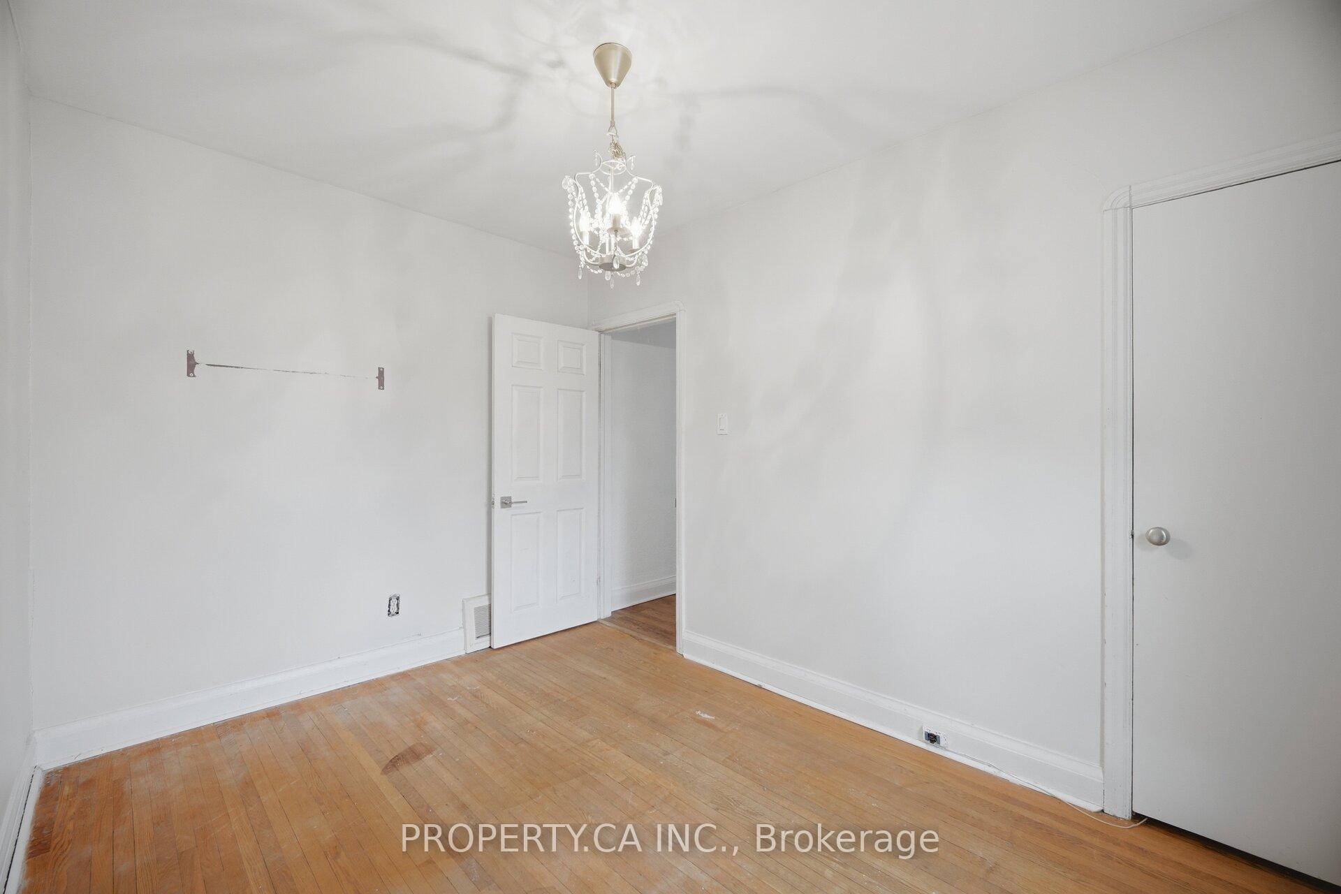 Photo 15 of 109 Pleasant Avenue, North York, Newtonbrook West — HOMEH