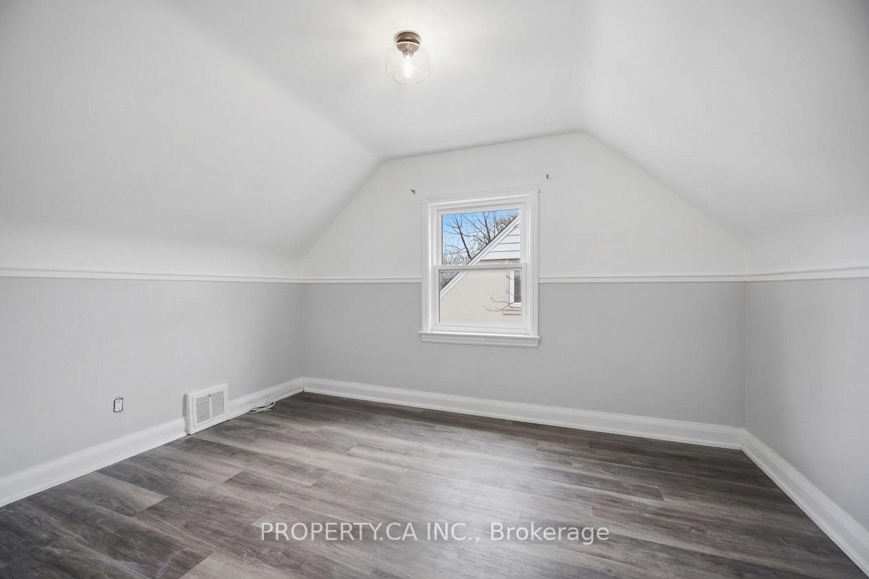 Photo 25 of 109 Pleasant Avenue, North York, Newtonbrook West — HOMEH