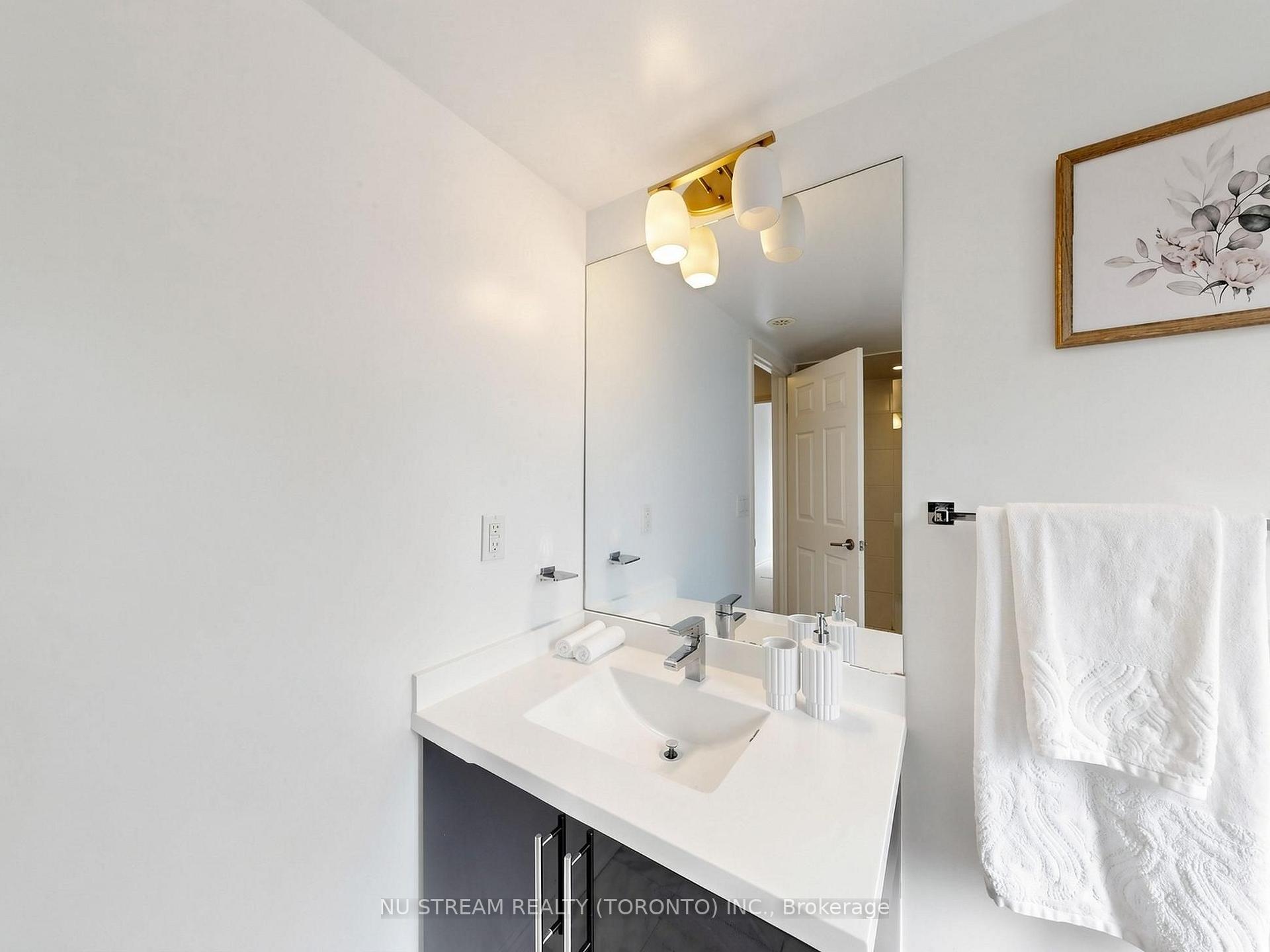 Photo 33 of Unit 5, 7 Brighton Place, Vaughan, Crestwood-Springfarm-Yorkhill — HOMEH