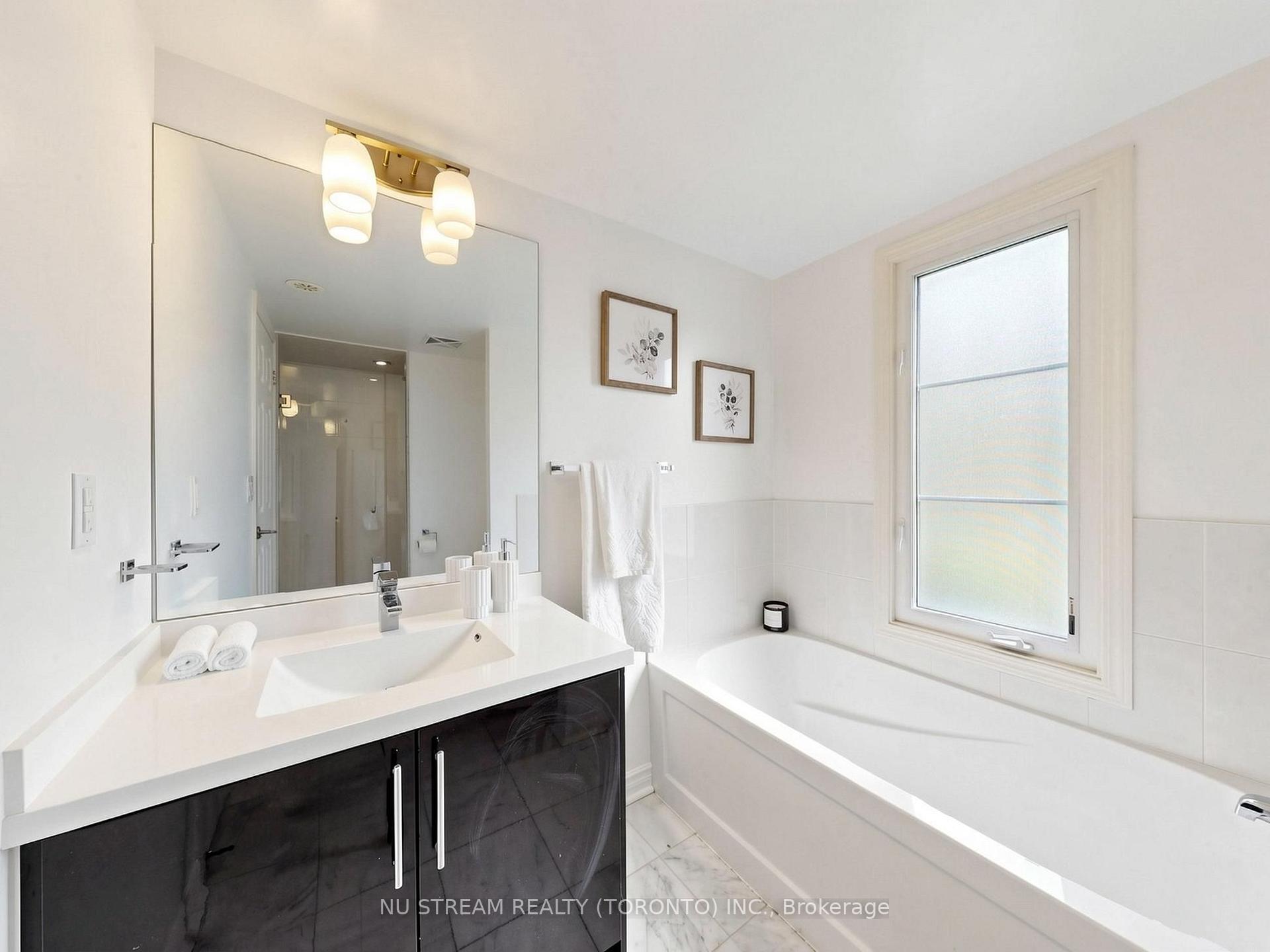 Photo 34 of Unit 5, 7 Brighton Place, Vaughan, Crestwood-Springfarm-Yorkhill — HOMEH