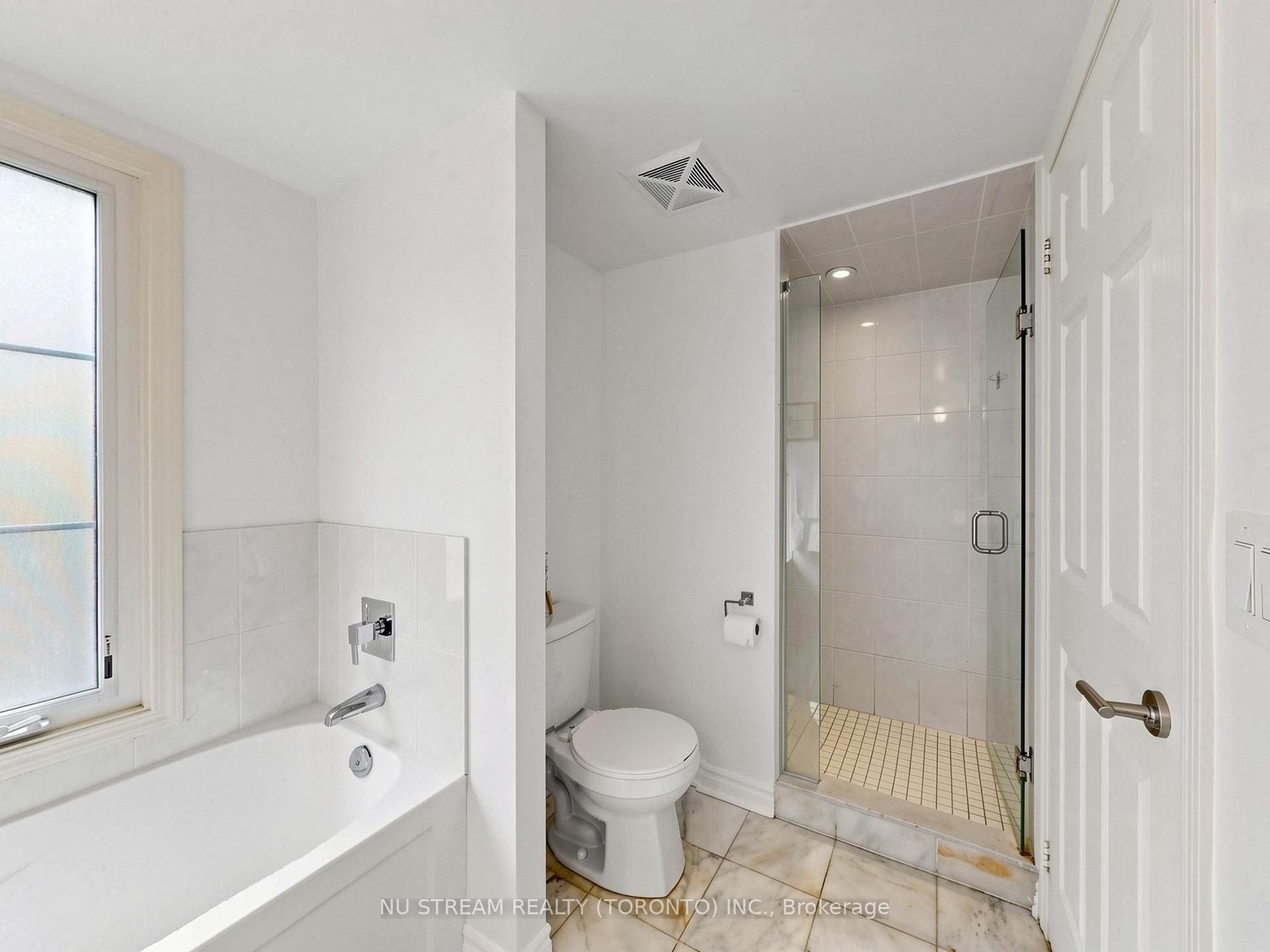 Photo 35 of Unit 5, 7 Brighton Place, Vaughan, Crestwood-Springfarm-Yorkhill — HOMEH
