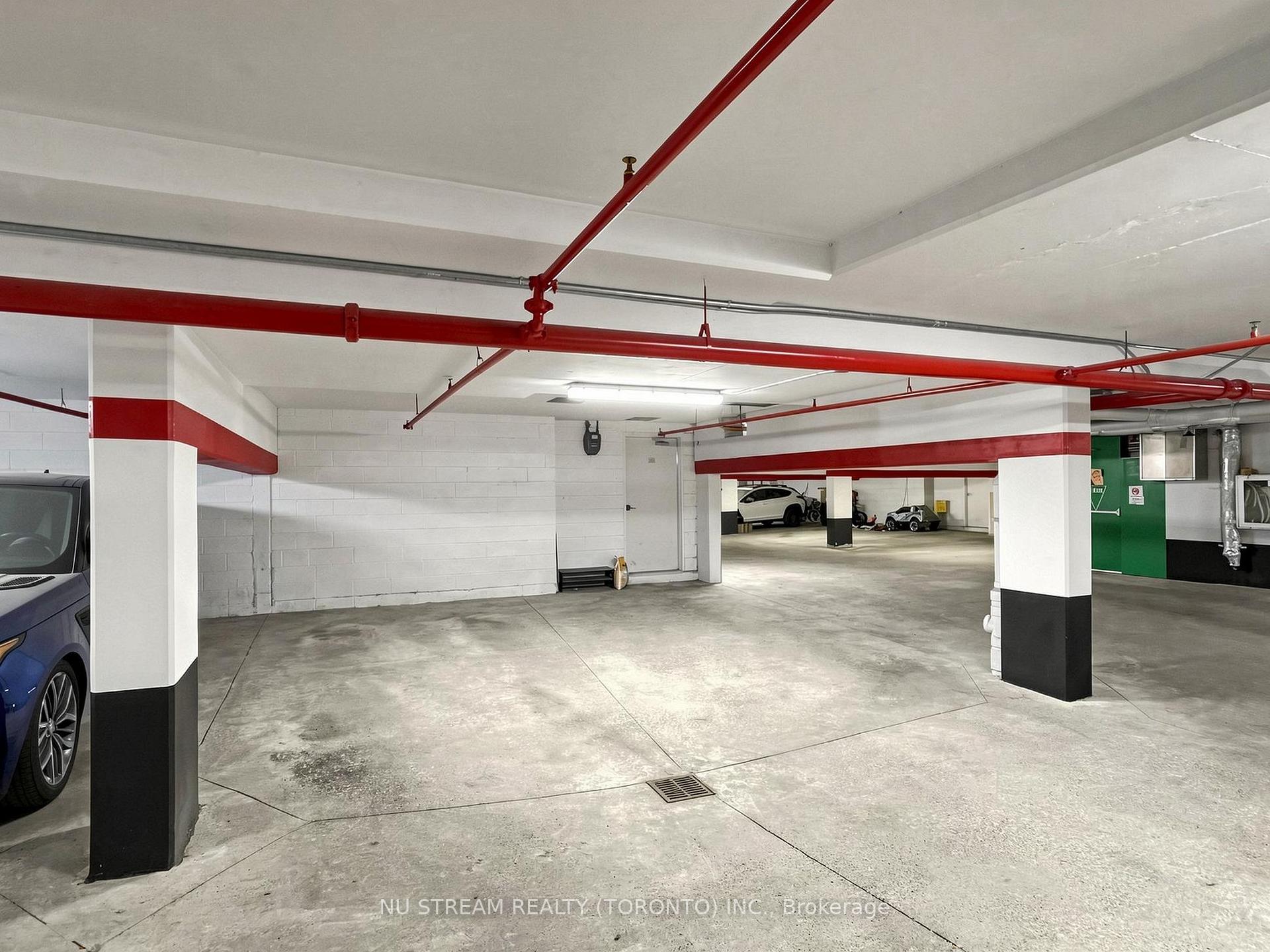 Photo 44 of Unit 5, 7 Brighton Place, Vaughan, Crestwood-Springfarm-Yorkhill — HOMEH