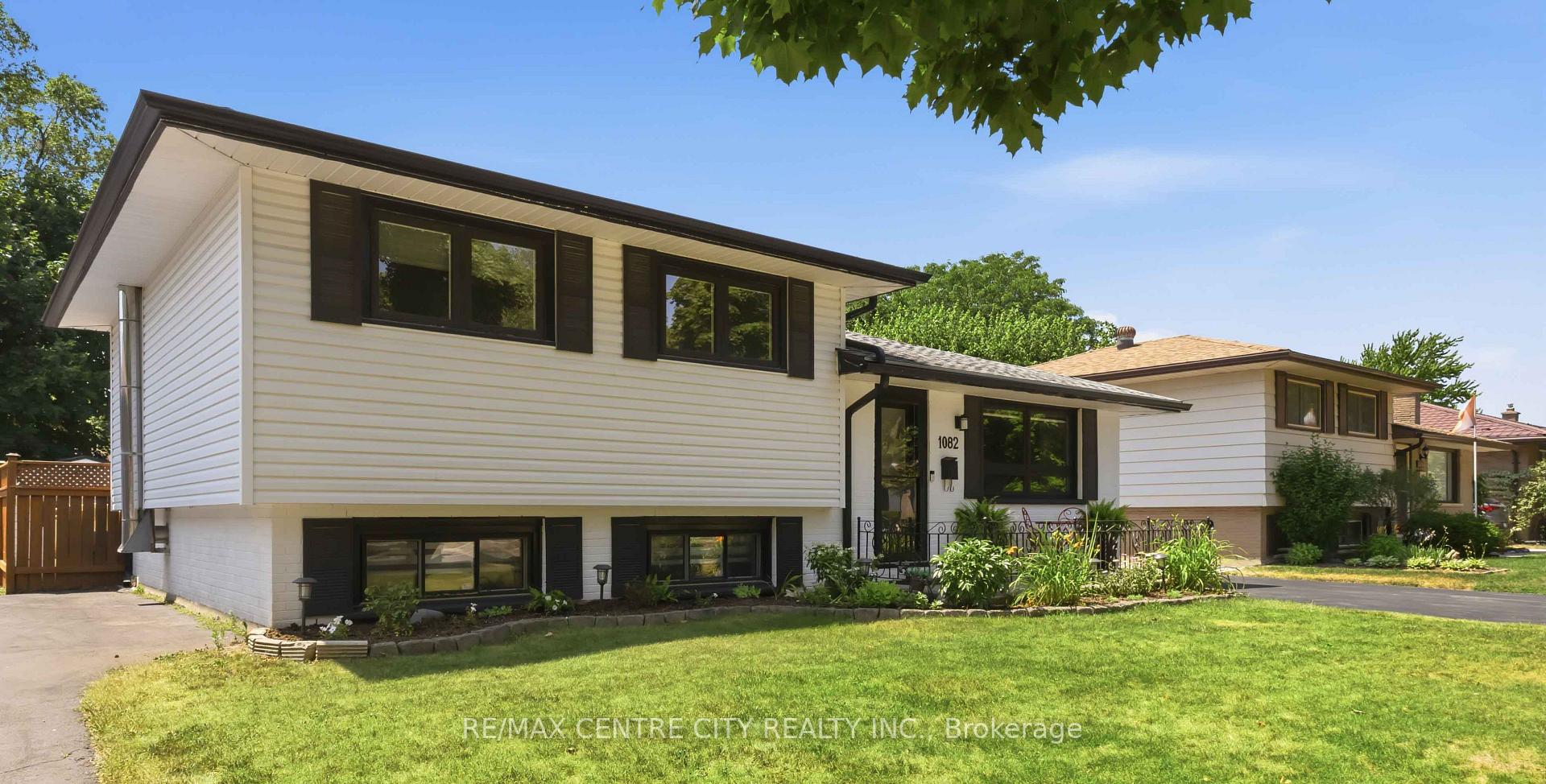 Photo 5 of 1082 Chippewa Drive, London, East D — HOMEH