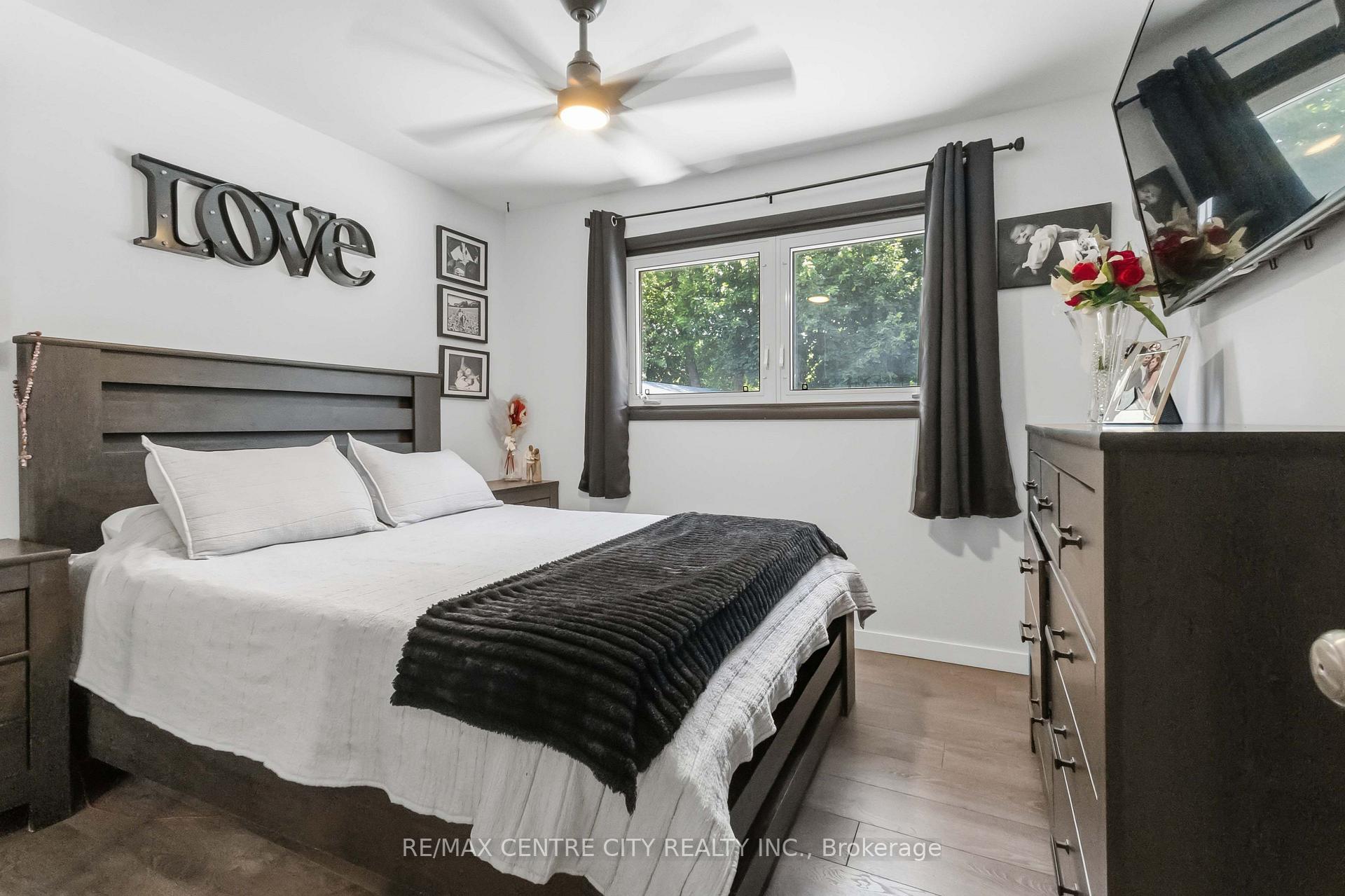 Photo 19 of 1082 Chippewa Drive, London, East D — HOMEH
