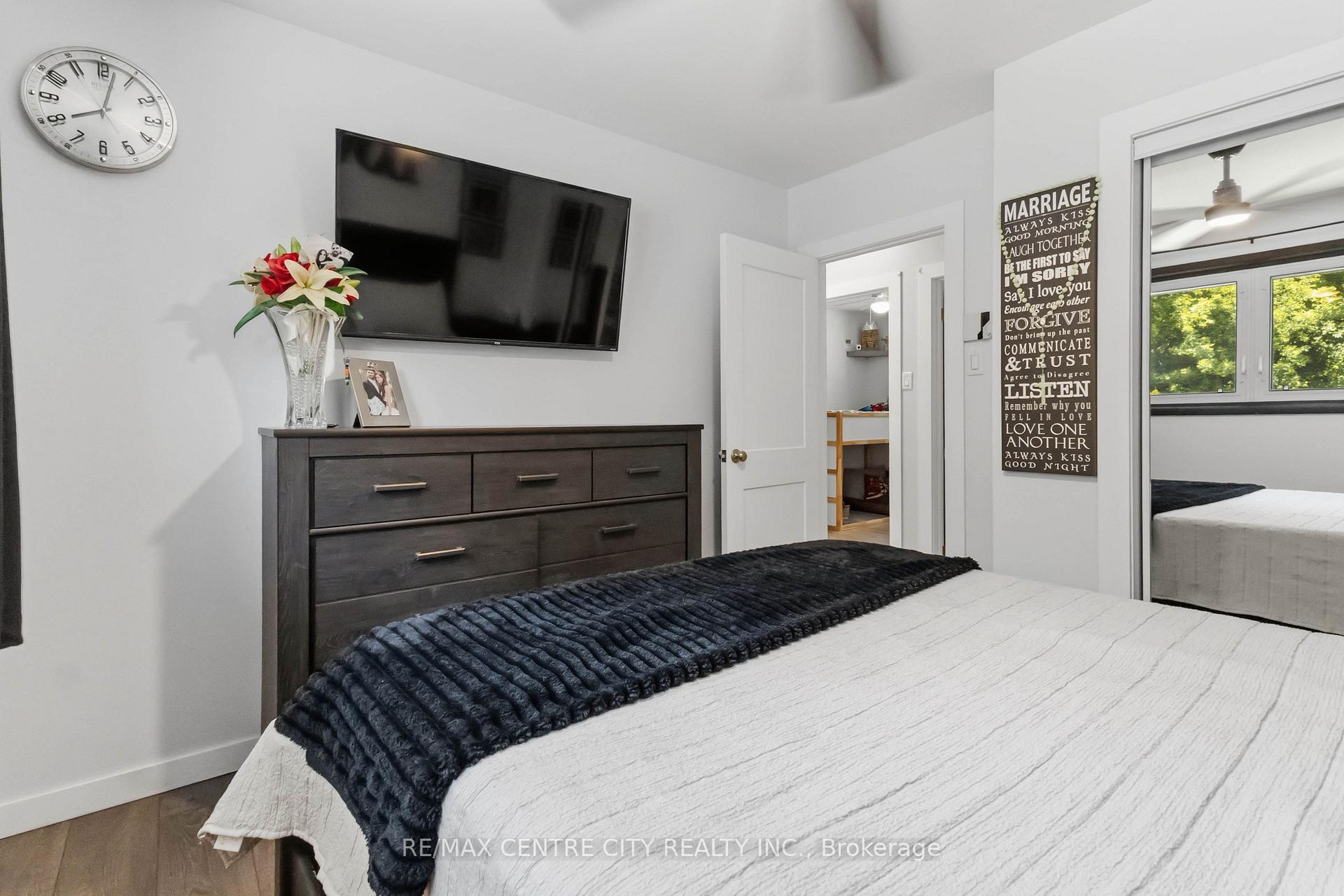 Photo 20 of 1082 Chippewa Drive, London, East D — HOMEH