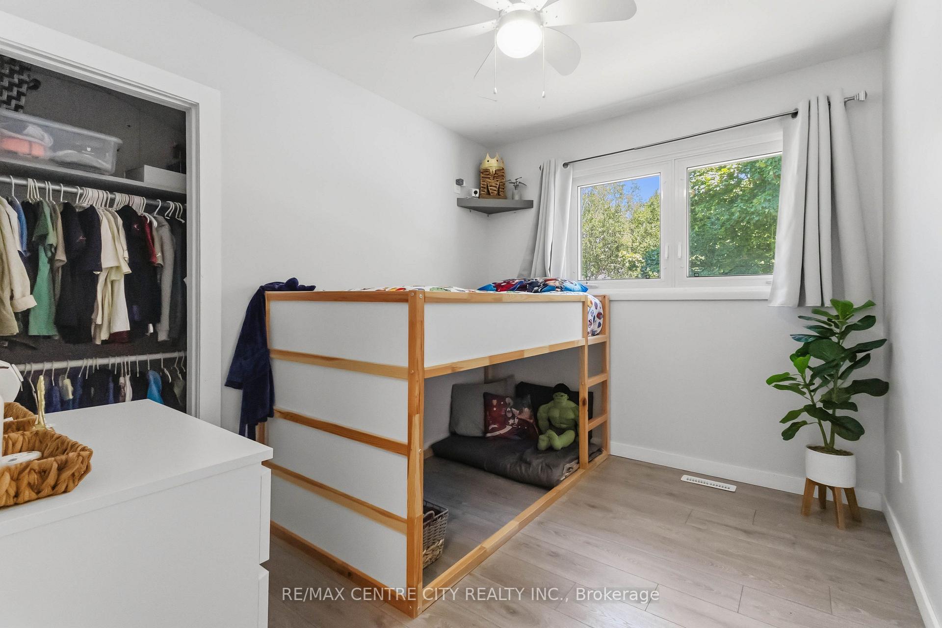 Photo 23 of 1082 Chippewa Drive, London, East D — HOMEH