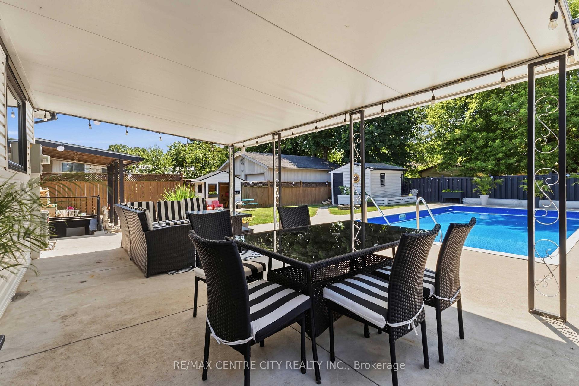 Photo 32 of 1082 Chippewa Drive, London, East D — HOMEH
