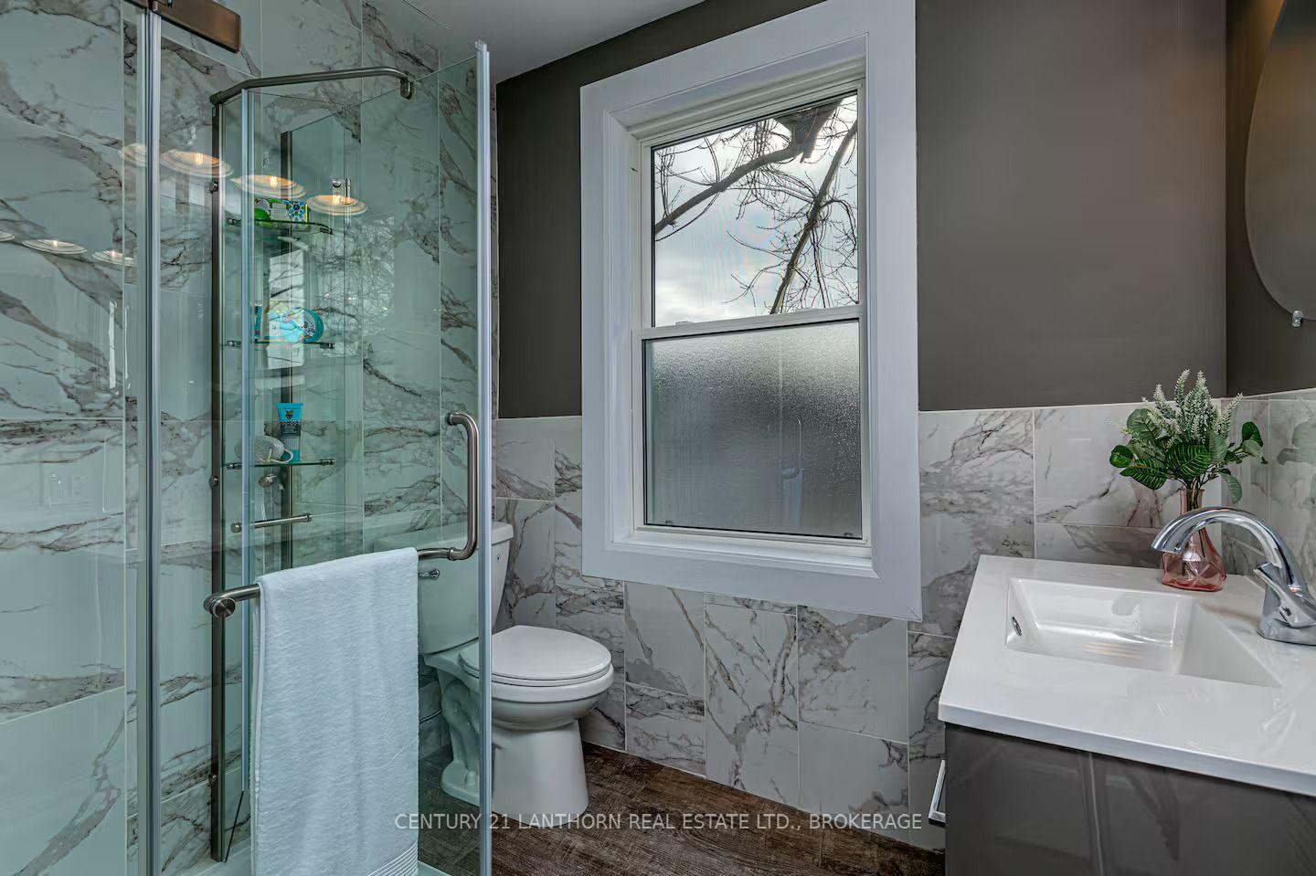 Photo 12 of Unit 1, 45 Chestnut Street, Kingston, East of Sir John A. Blvd — HOMEH