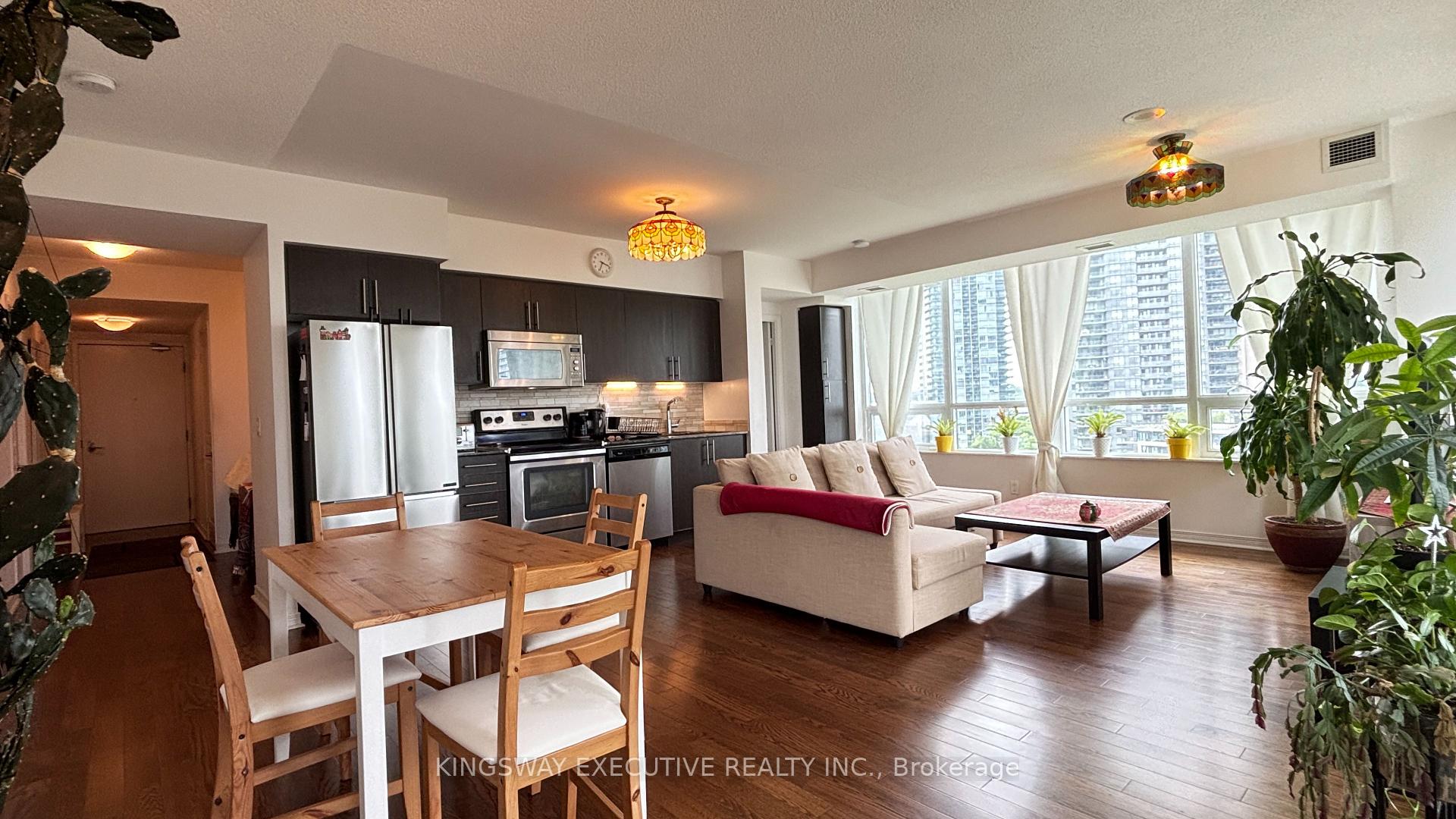 Photo 8 of Unit 1006, 15 Legion Road, Etobicoke, Mimico — HOMEH
