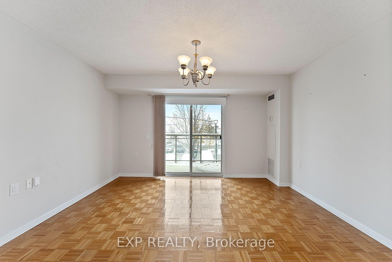 Photo 7 of Unit 210, 2506 Rutherford Road, Vaughan, Maple — HOMEH