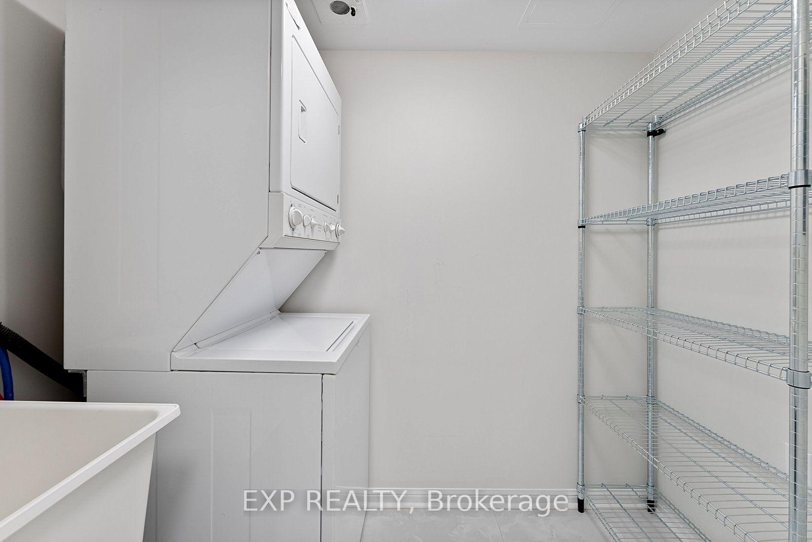 Photo 17 of Unit 210, 2506 Rutherford Road, Vaughan, Maple — HOMEH
