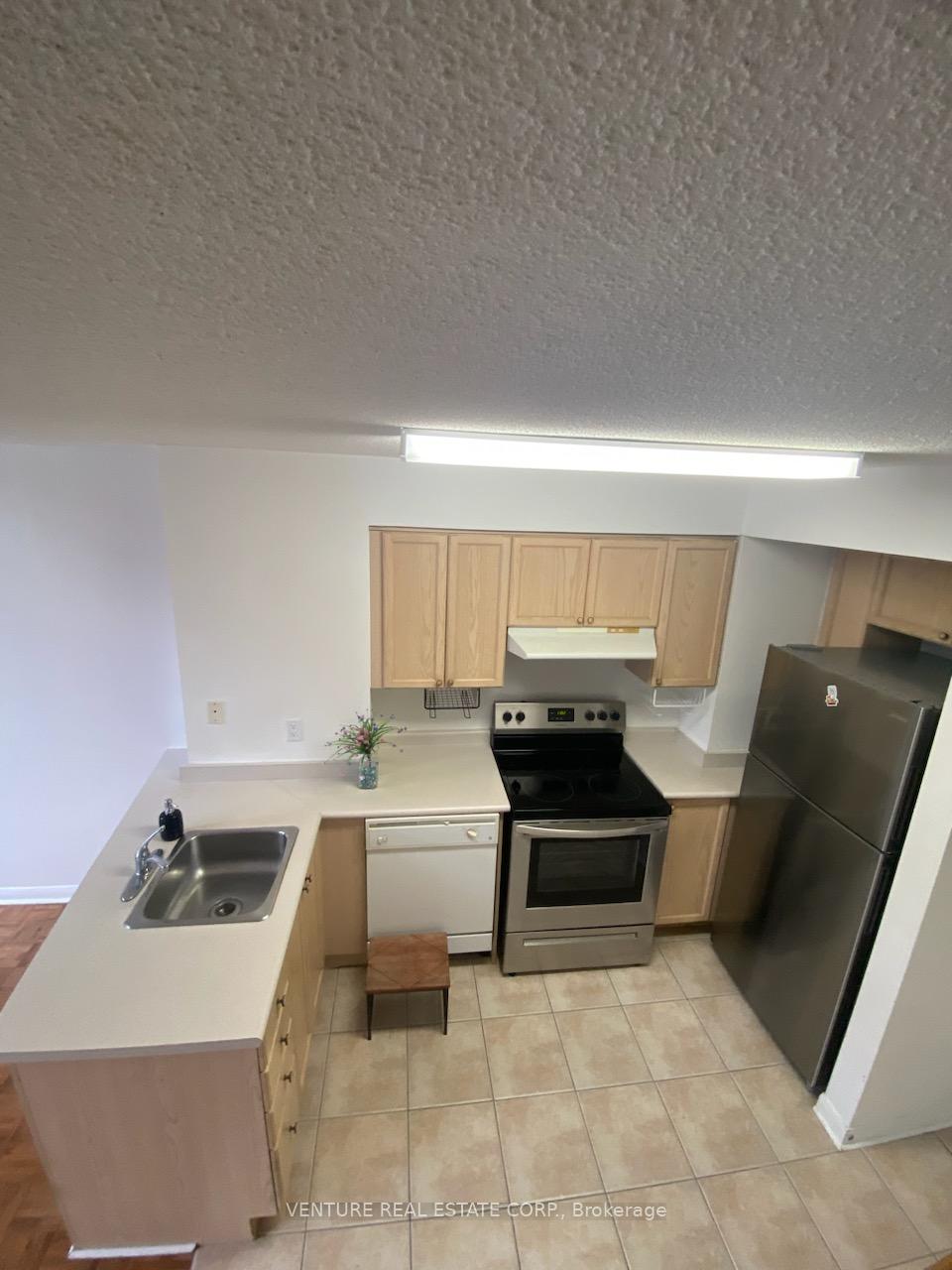 Photo 4 of Unit 209, 1029 King Street W, Toronto, Niagara — HOMEH