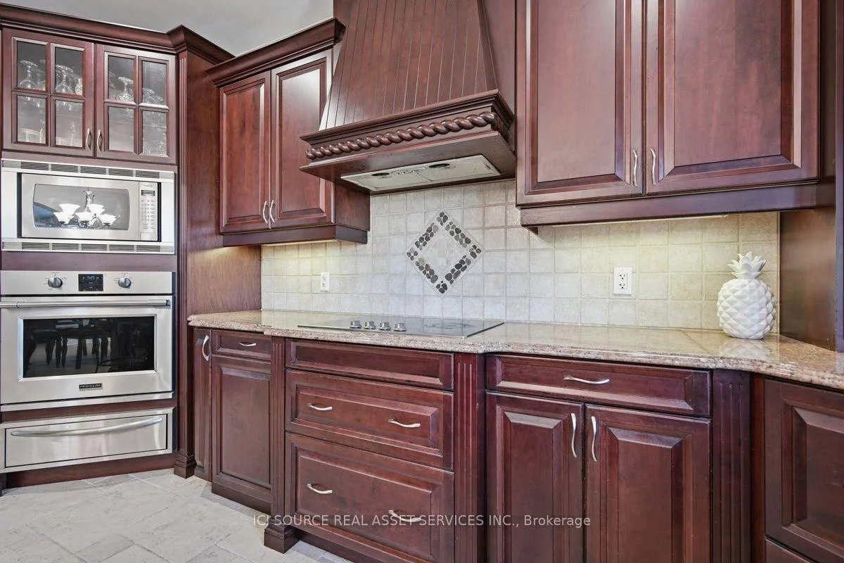 Photo 64 of 1017 Apricot Place, London, South K — HOMEH