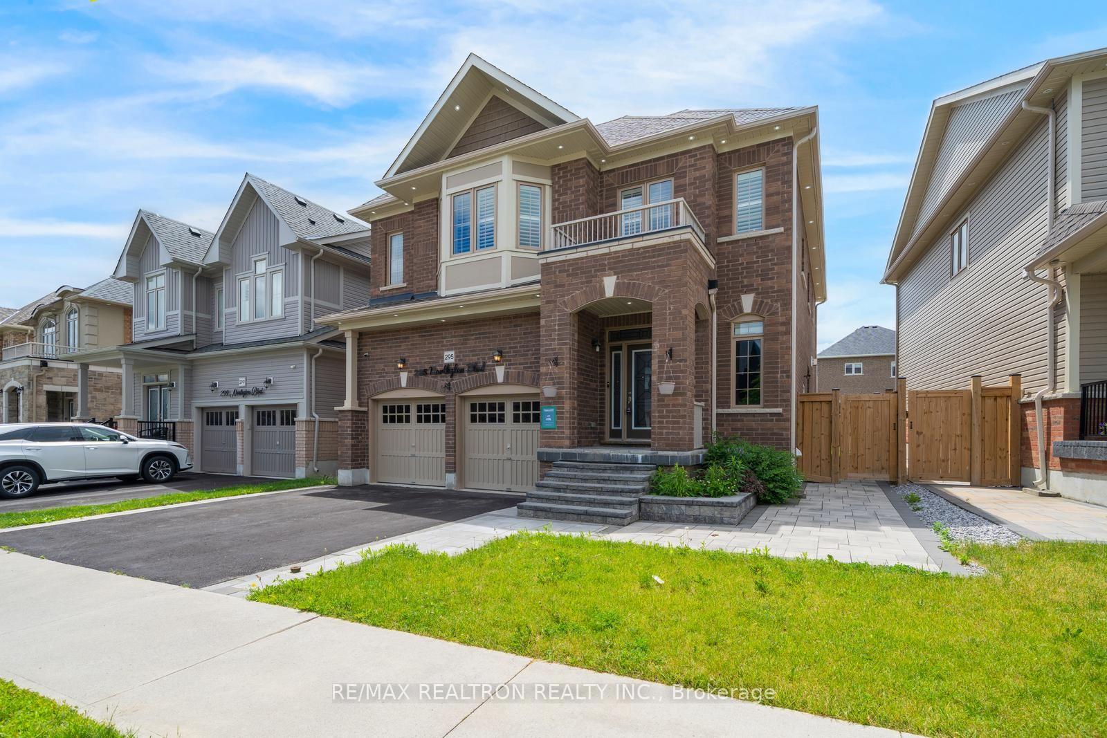 Photo 2 of 295 Northglen Boulevard, Clarington, Bowmanville — HOMEH