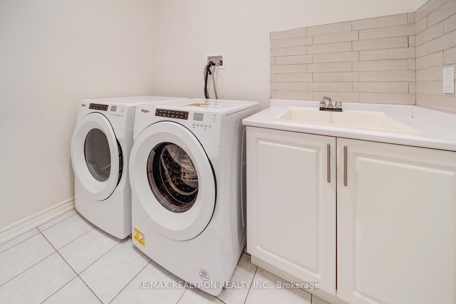Photo 10 of 295 Northglen Boulevard, Clarington, Bowmanville — HOMEH