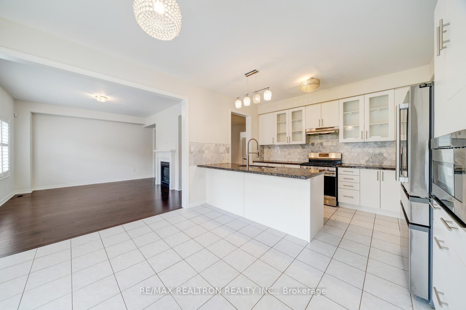 Photo 17 of 295 Northglen Boulevard, Clarington, Bowmanville — HOMEH