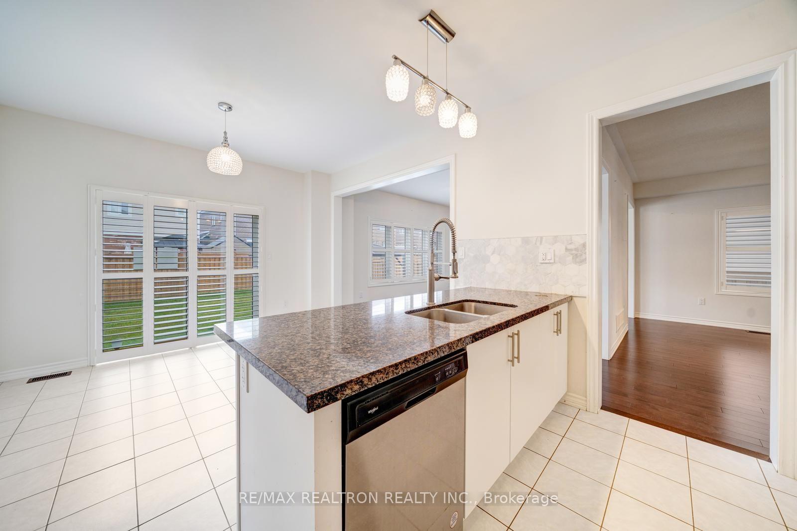 Photo 19 of 295 Northglen Boulevard, Clarington, Bowmanville — HOMEH